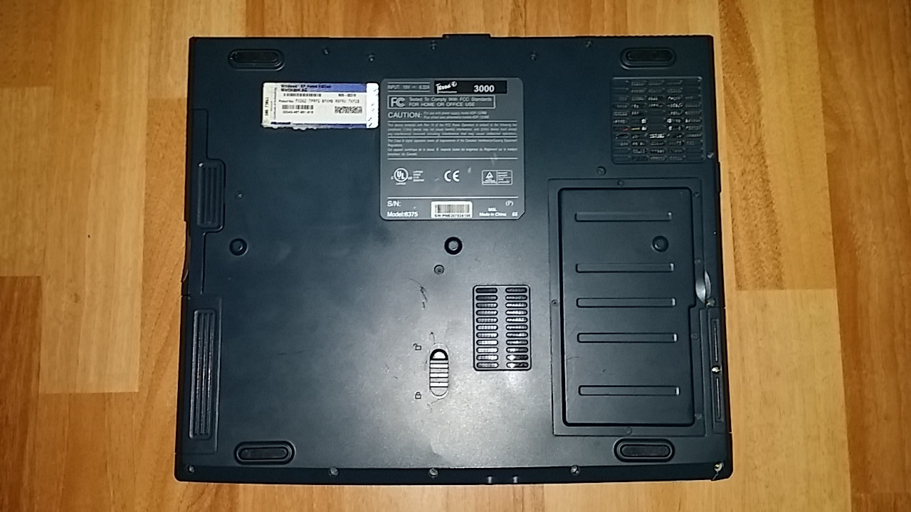 Terra 3000 – Windows XP Laptop – Model 8375 – Retro