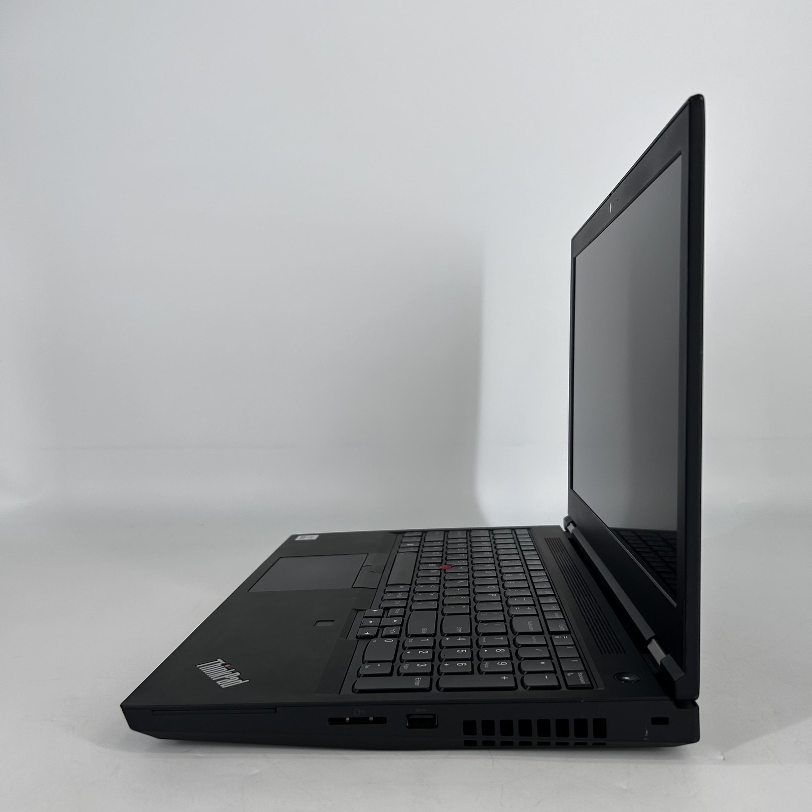 Lenovo ThinkPad P15 Gen 1 FHD i7-10750H 16GB 512GB SSD Quadro T1000 WHITE SPOTS