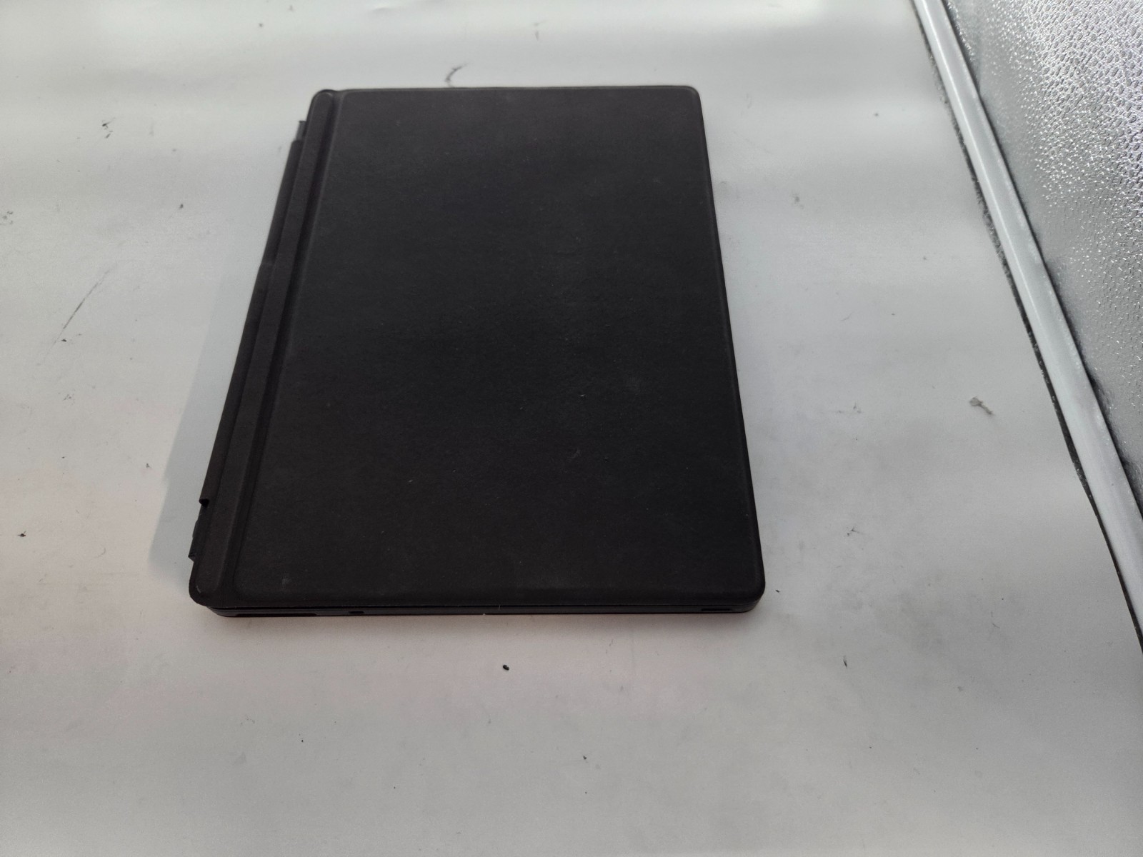 651146 Latitude5285 2in1 w/charger.i5-7300U.8GB.256GB M.2.12.3″ Touch.W11.Nice!