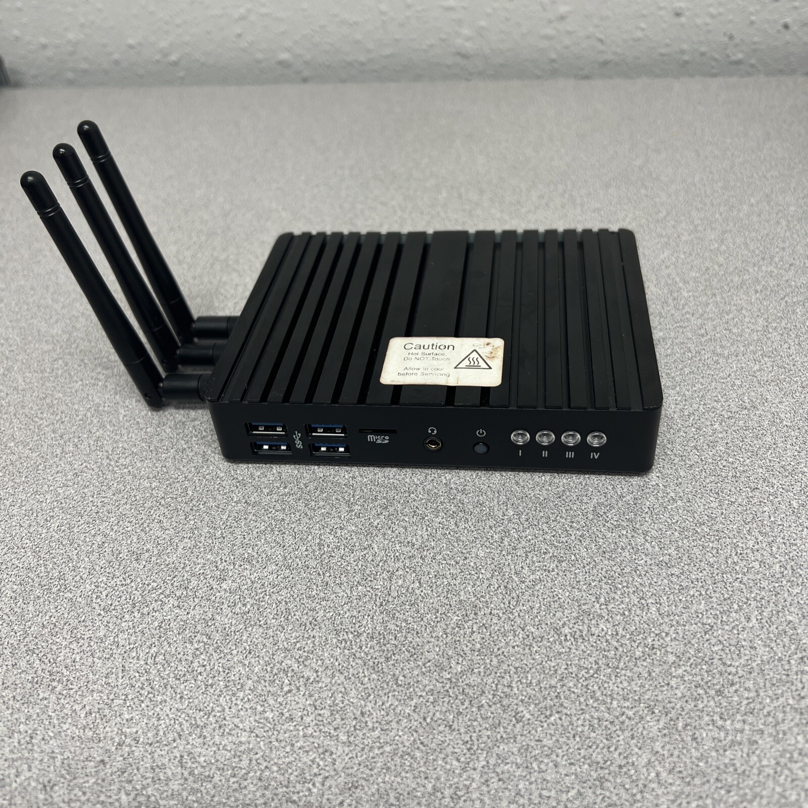 Gigabyte EL-20-3050-32GB, SFF Ultra Compact PC, Celeron N3060 with Antennas