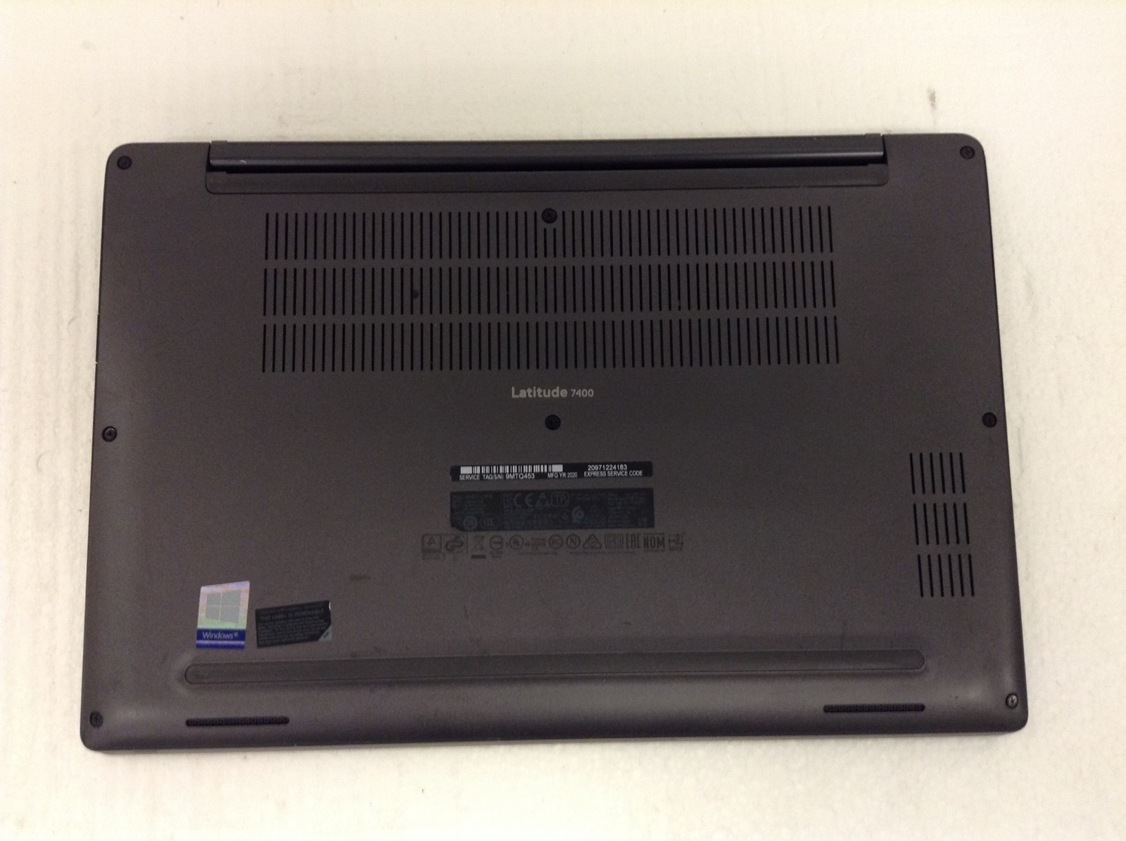 Dell Latitude 7400 i7-8665U 1.90Ghz 8Th Gen Laptop 14” w/ AC Adapter,No Memory