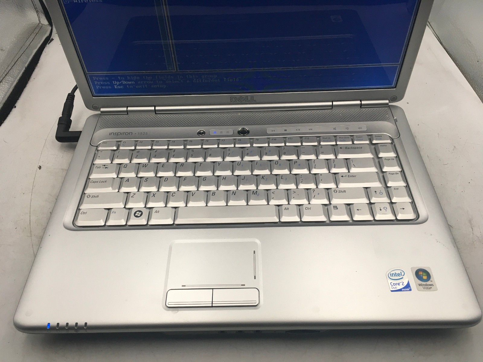 DELL INSPIRON 1525 – BOOTS TO BIOS – INTEL PENTIUM DUAL CORE – 4GB RAM – READ-BB