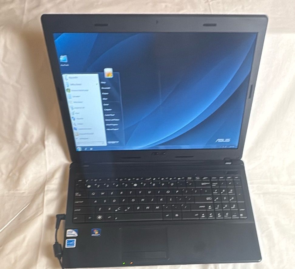 Asus X54H Laptop 15 in Pentium B950 4GB RAM 500GB Windows 7 Licensed Office 2010