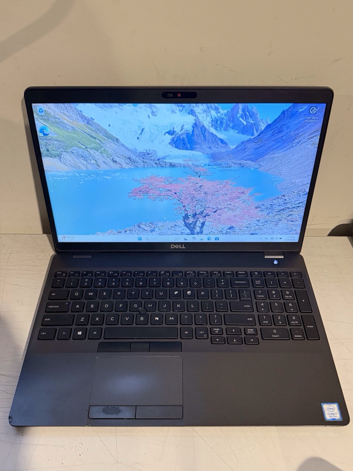 Dell Latitude 5500 15.6” i7-8665U 4GB RAM 128GB SSD WINDOWS 11 AMD Radeon 540X