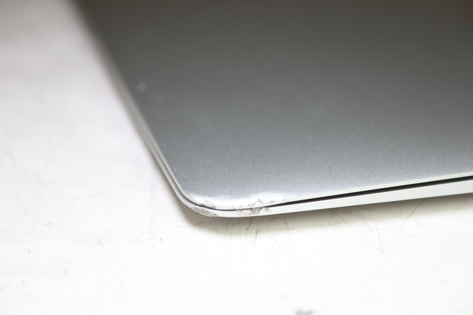 MacBook Air (A1466) Intel(R) Core(TM) i5-3427U CPU @ 1.80GHz-4GB RAM-128GB SSD