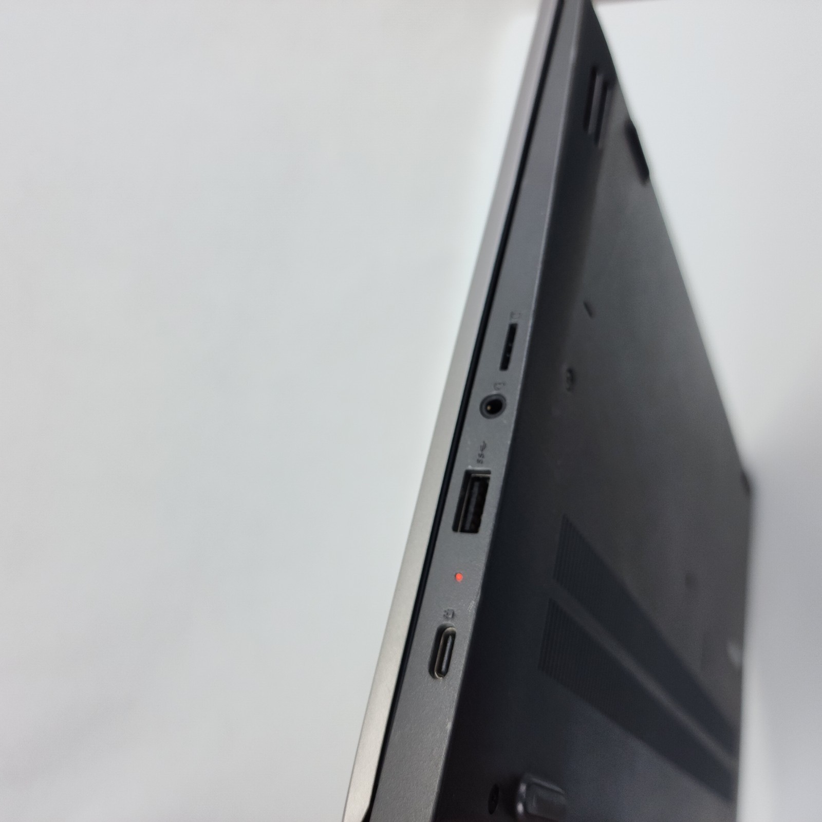 Lenovo 14e Chromebook 14″ 4 GB Memory AMD 32 GB Storage TESTED/WORKING