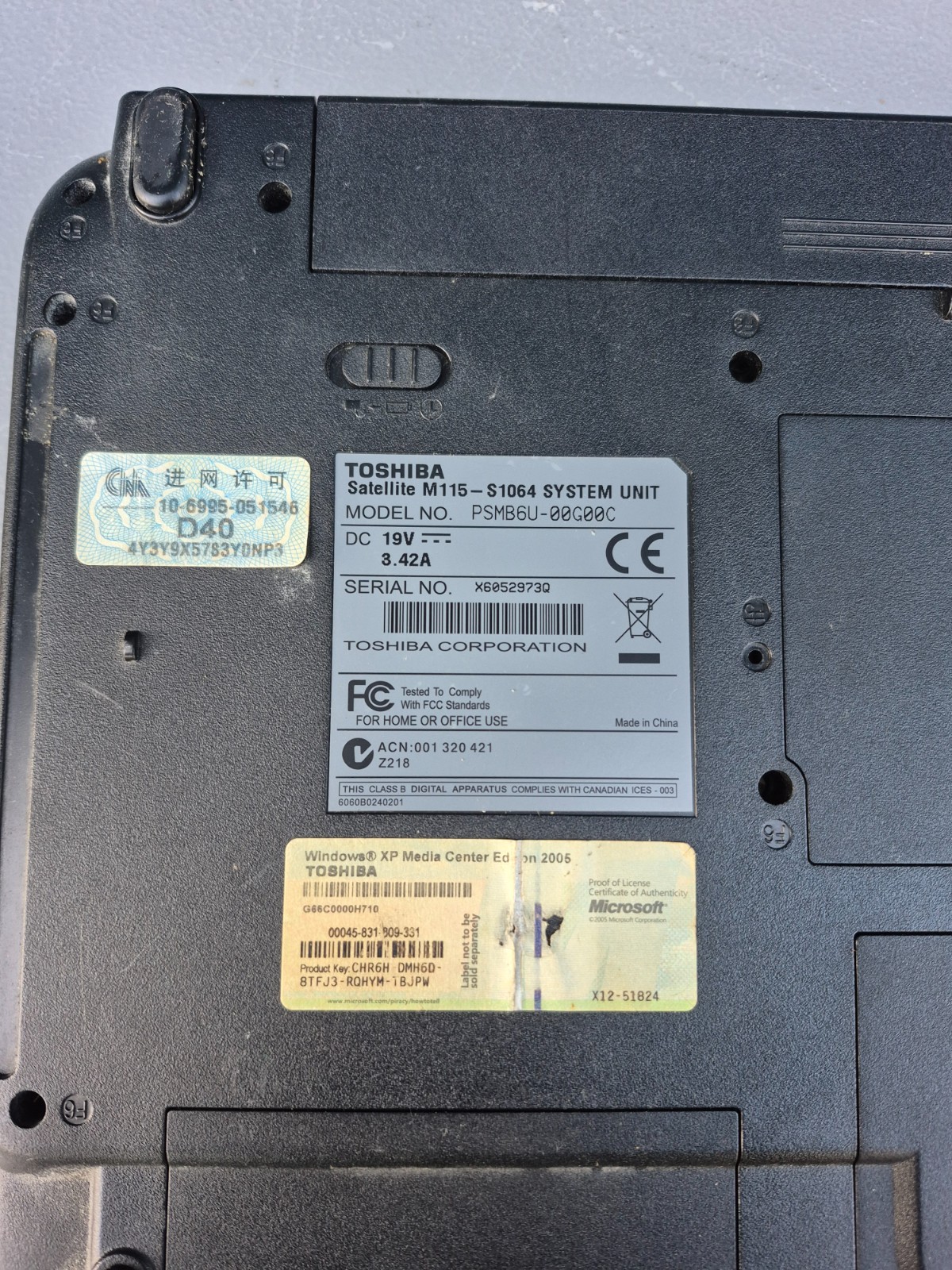 TOSHIBA SATELLITE M115-S1064 – 15.6″ Laptop No HD PSMB6U-00G00C