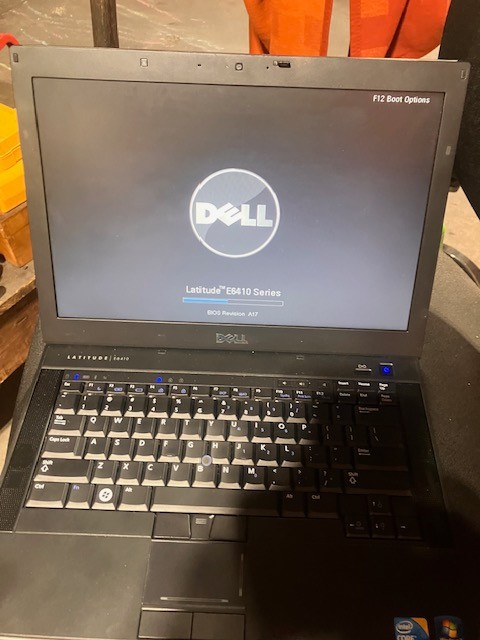 Dell Latitude E6410 14″ Laptop Core i5-M560 2.67GHz 4GB 640GB HDD Windows XP Pro