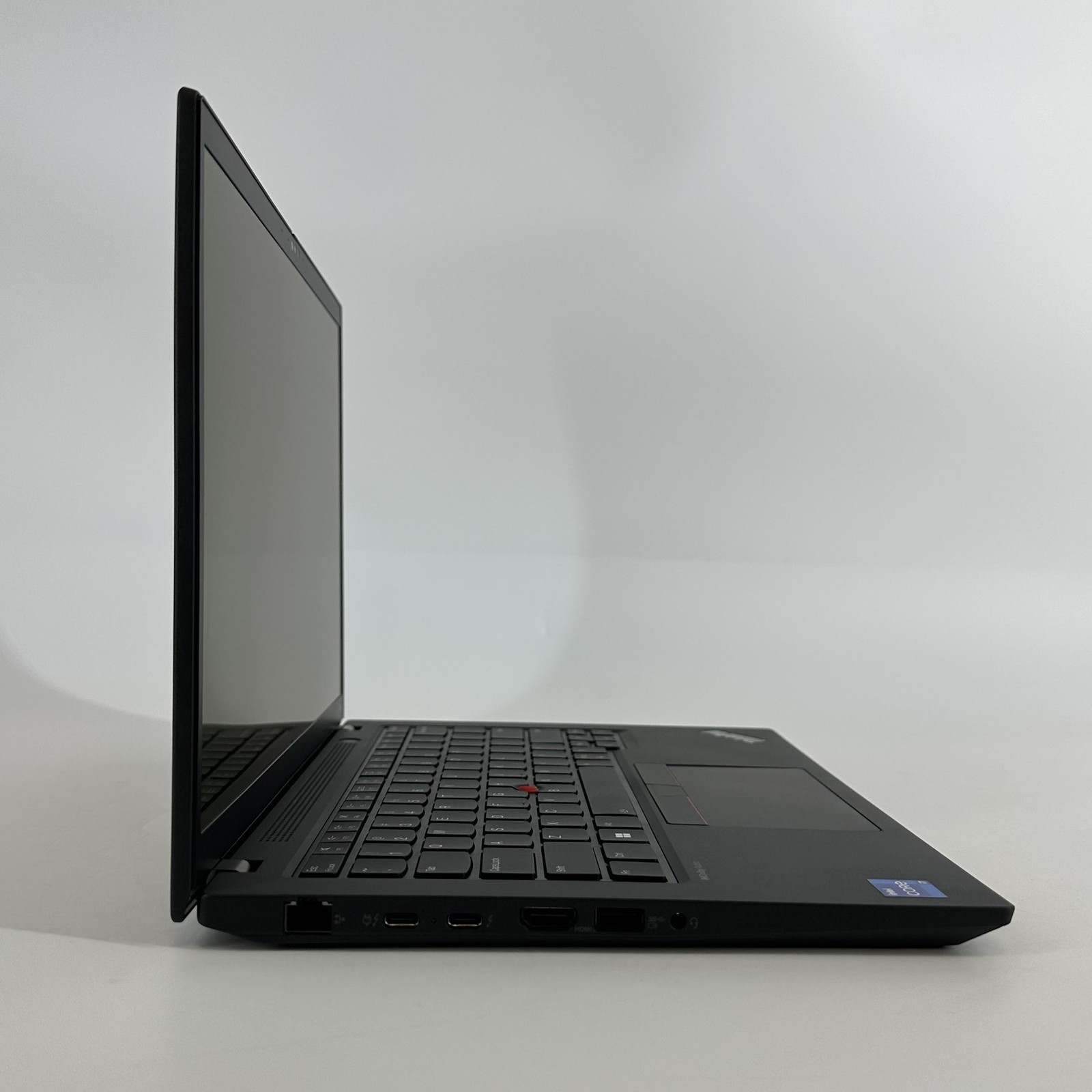 Lenovo ThinkPad P14s Gen 4 FHD+ 3.3 GHz Ryzen 7 PRO 7840U 32GB 1TB SSD Very Good