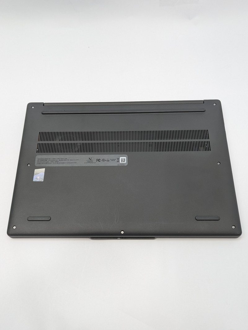 Lenovo IdeaPad Slim 3x Snapdragon X 16GB RAM 1TB SSD 15.6″ Touch WUXGA 1920×1200