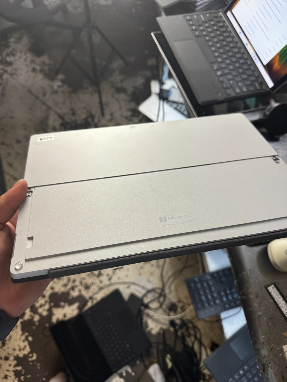 Microsoft Surface Pro 7 Core i5-1035G4, 8GB RAM, 120GB SSD Win11 *READ #6379