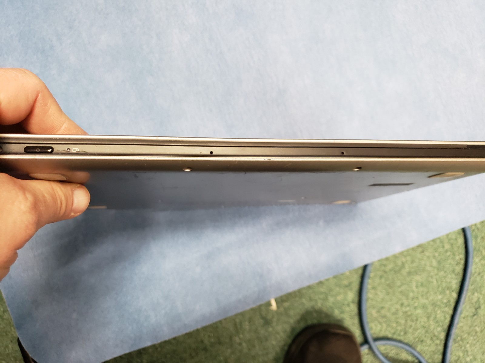 Lenovo Yoga 11s i5 4210y cpu 1.50ghz 4GB ram 128gb ssd for parts