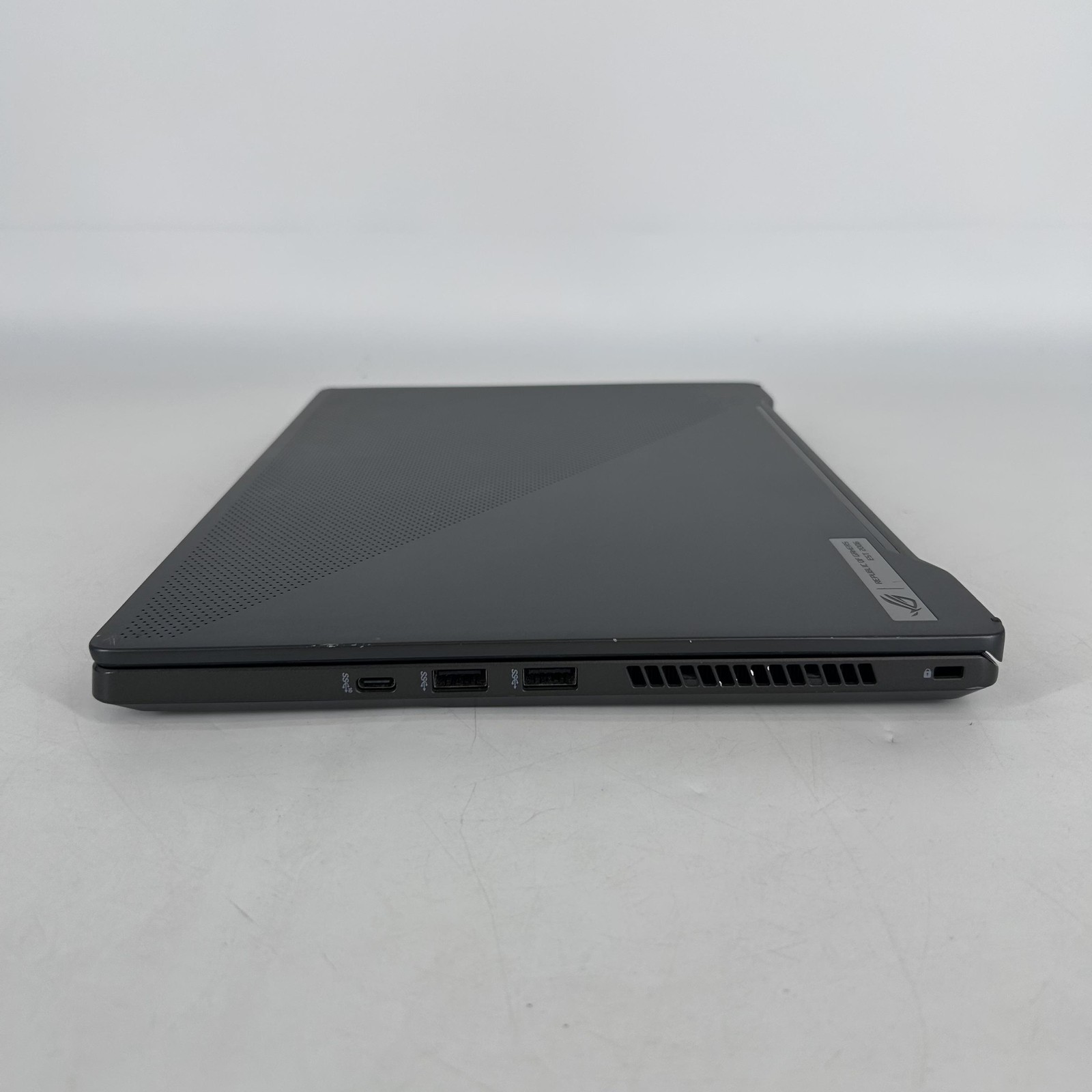 Asus ROG Zephyrus G14 GA401 14 FHD 3.2 GHz Ryzen 7 5800HS 16GB 512GB GTX 1650