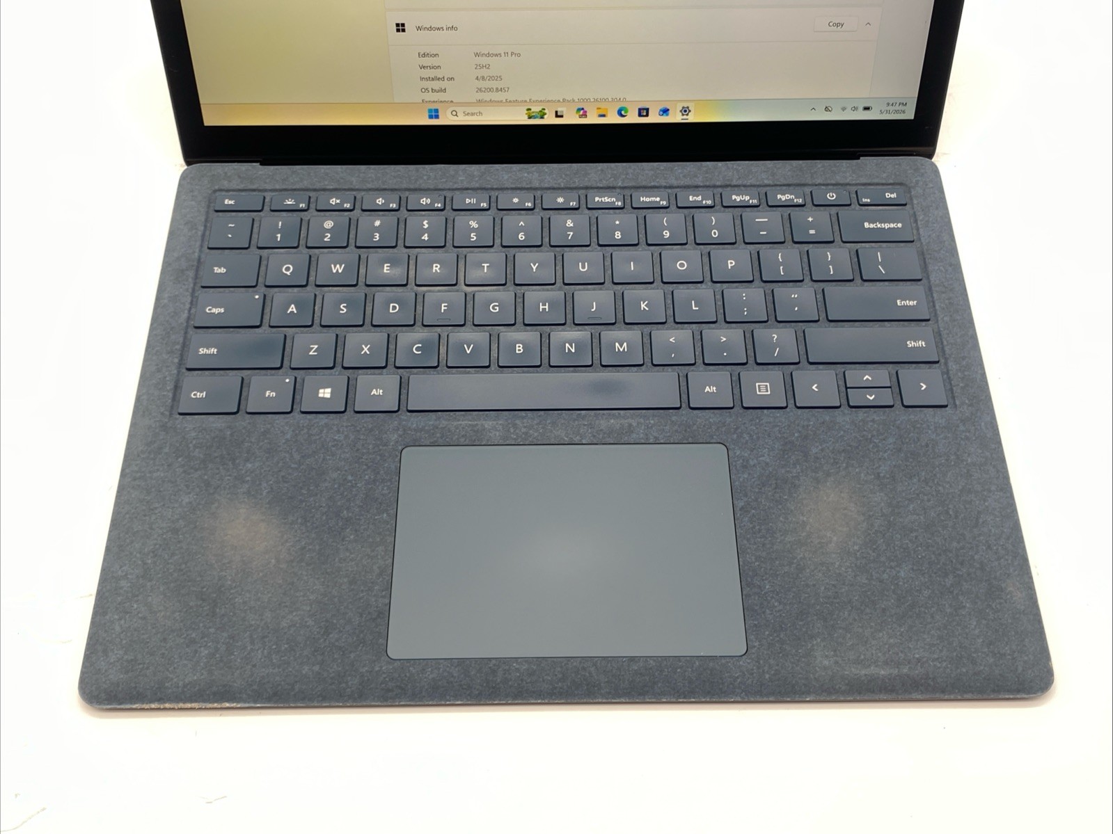 Microsoft Surface Laptop 3 Intel Core i7-1065G7 1.3GHz 16GB RAM 256GB SSD W11P