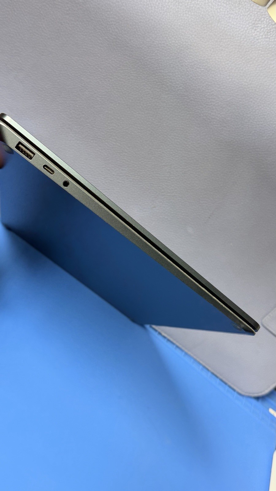 Microsoft Surface Laptop 3 13.5” i5 8GB 256GB SSD Touch Disabled