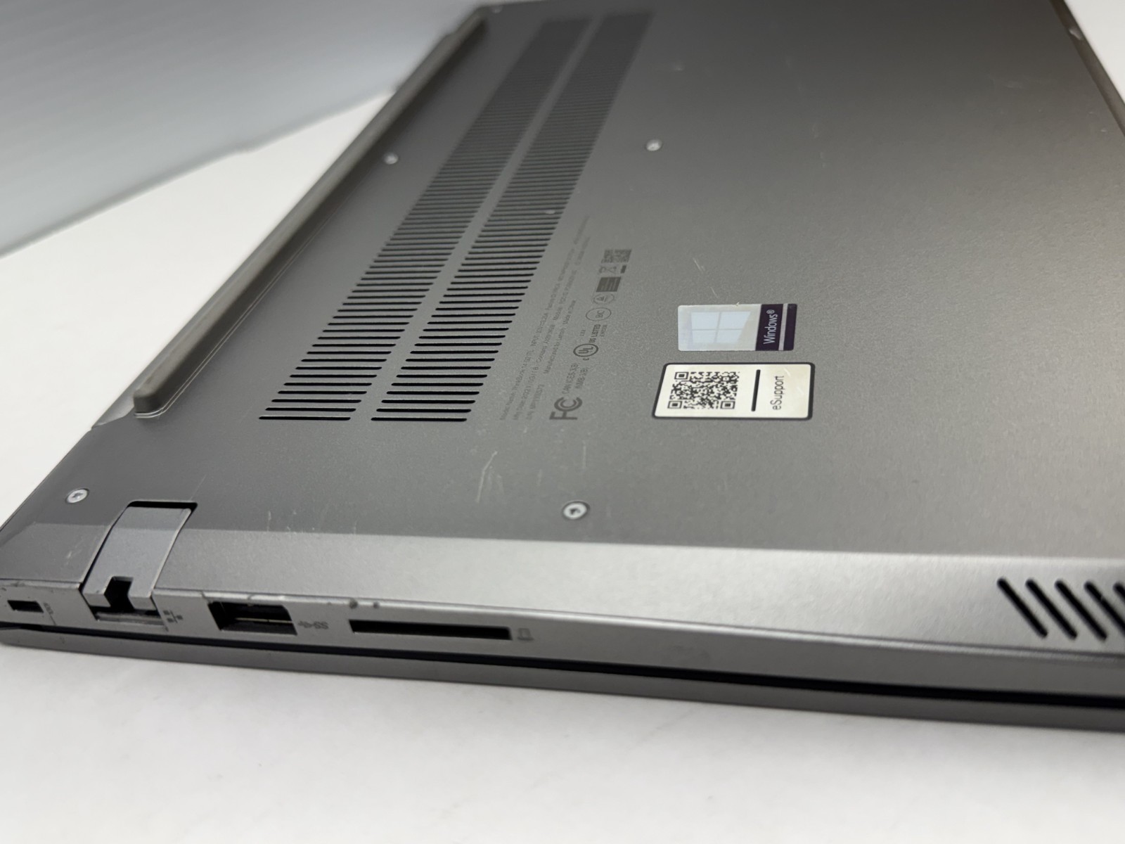 Lenovo ThinkBook 14 G2 ITL 14″ Core i7-1165G7 2.8GHz 16GB RAM 512GB SSD WIN 11