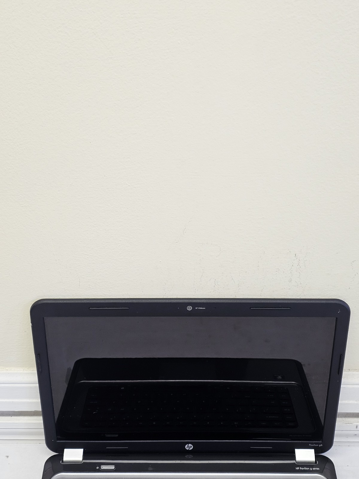 HP Pavilion g6-1b60us Laptop – AMD A4-3300M – 4GB RAM – NO BATT/HDD/OS READ