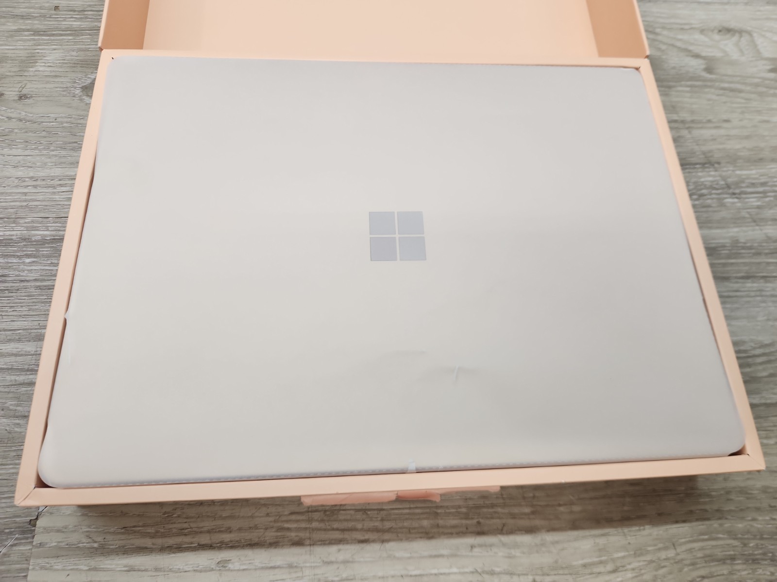 Microsoft Surface Laptop 7 13″ Snapdragon X Plus 16GB 512GB SSD (Read)
