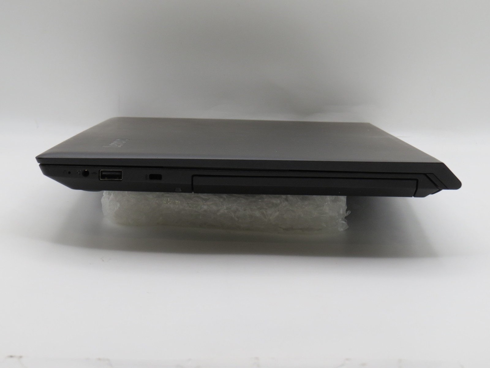 Lenovo V310 i3-6100U @ 2.3GHz 6GB DDR4 256GB SSD No OS/AC/Battery