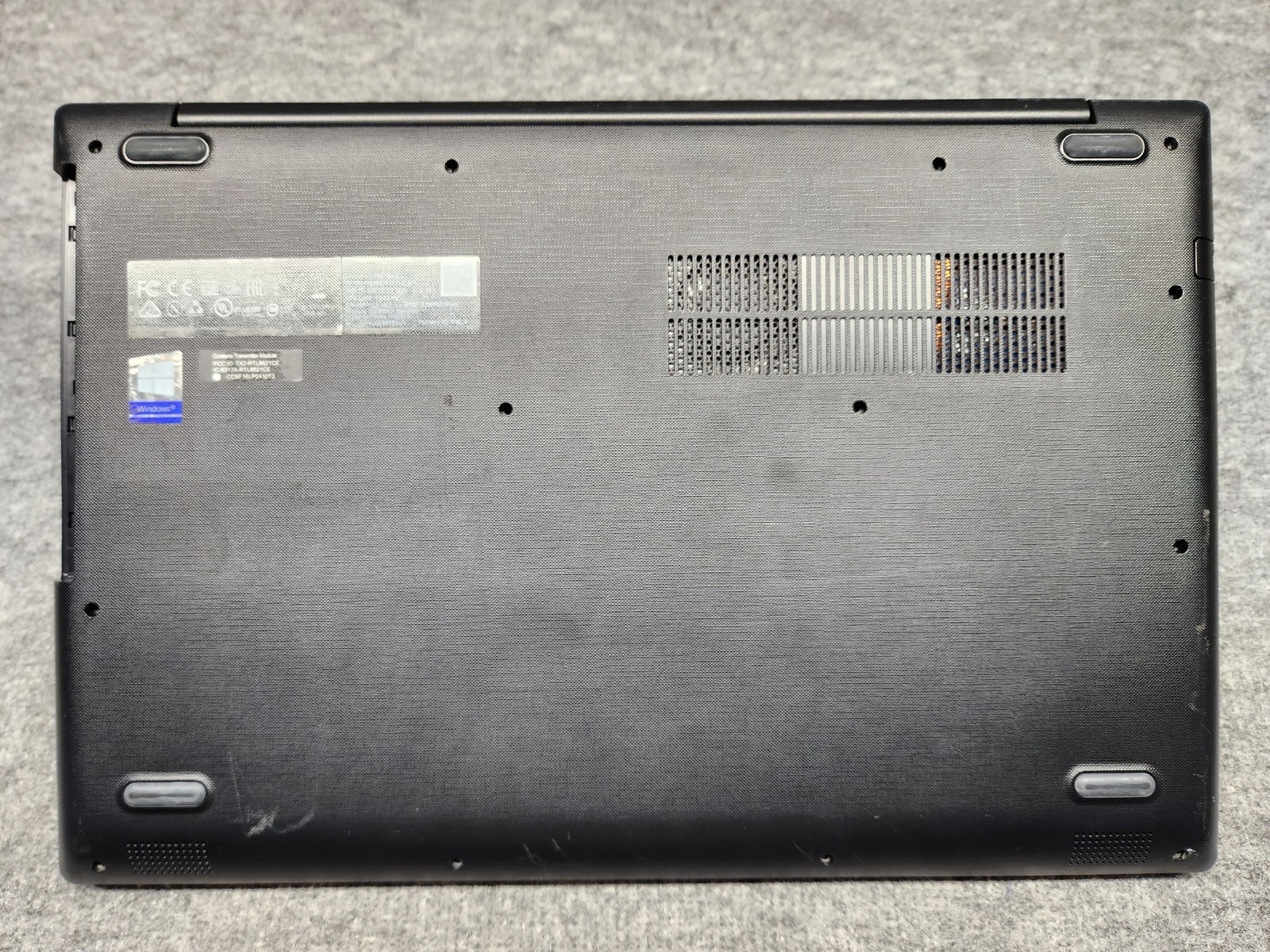 Lenovo 81MT 15.6″ Laptop AMD A-Series A9-9425 3.10GHz 8GB RAM 500GB HDD