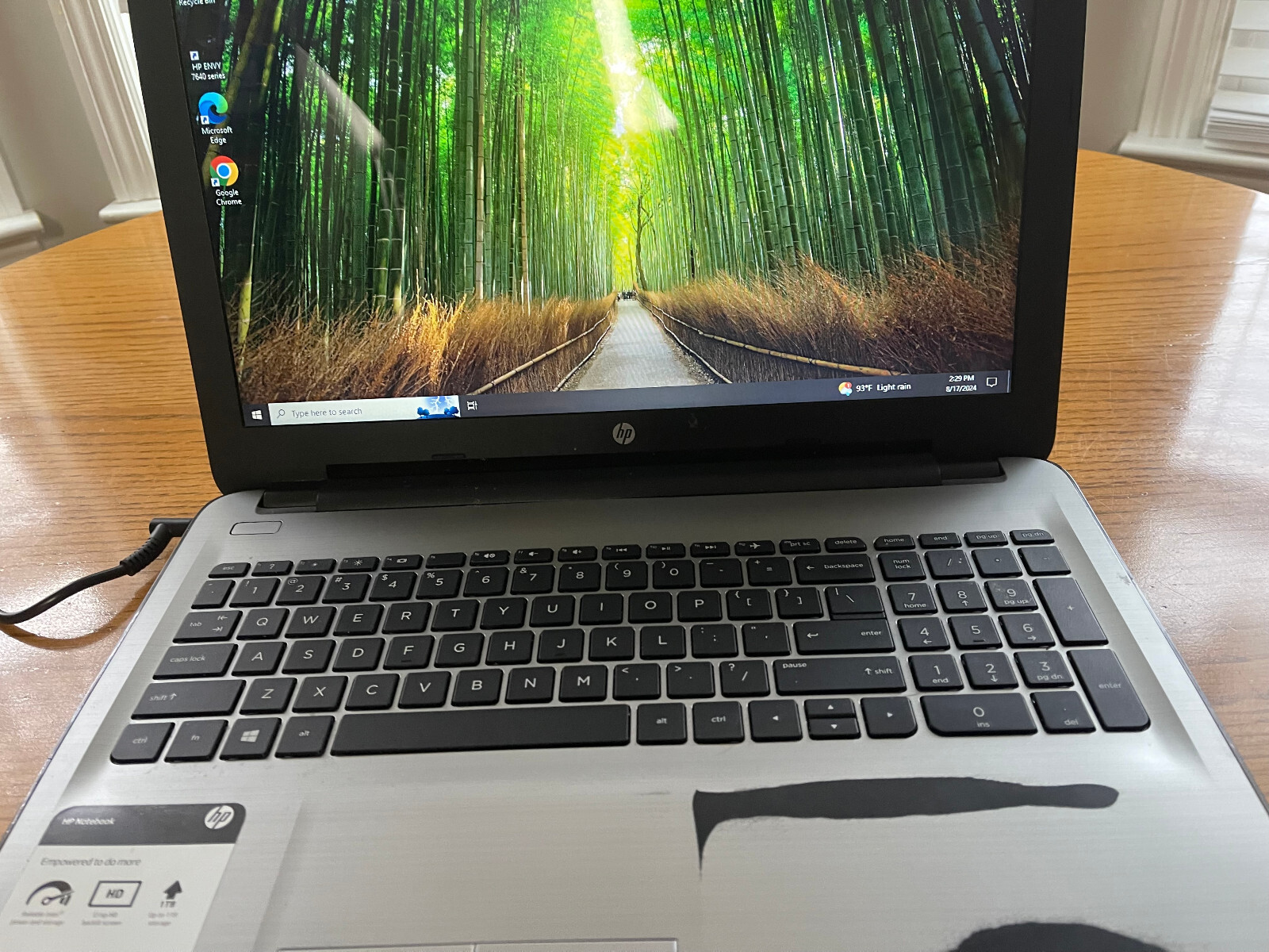 HP Laptop Inter(R) Core(TM) i3-7200U CPU Speed-2.50GHz, RAM 8 GB