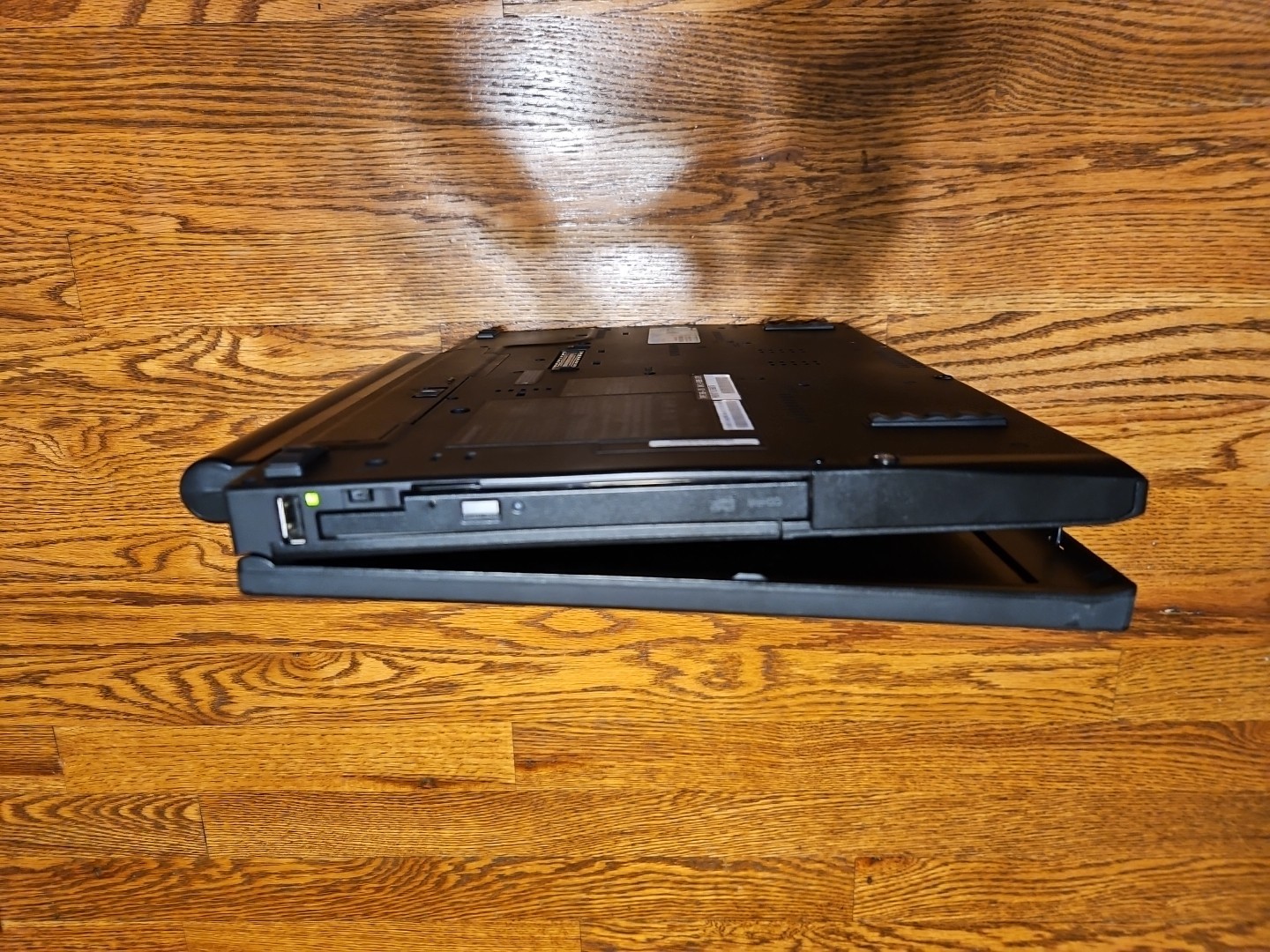 Thinkpad T61 Laptop Intel T7500,4GB/160GB/1280×800 Win XP Ready to Use