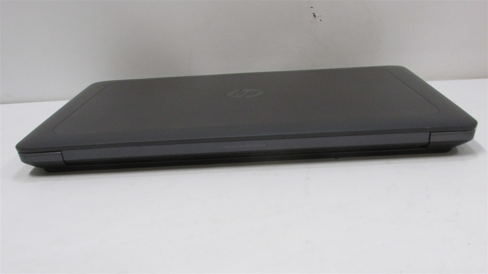 HP ZBook 17 G3 Xeon E3-1535M v5 2.9GHz 32GB RAM 512GB M.2 17″ Windows 10 Pro