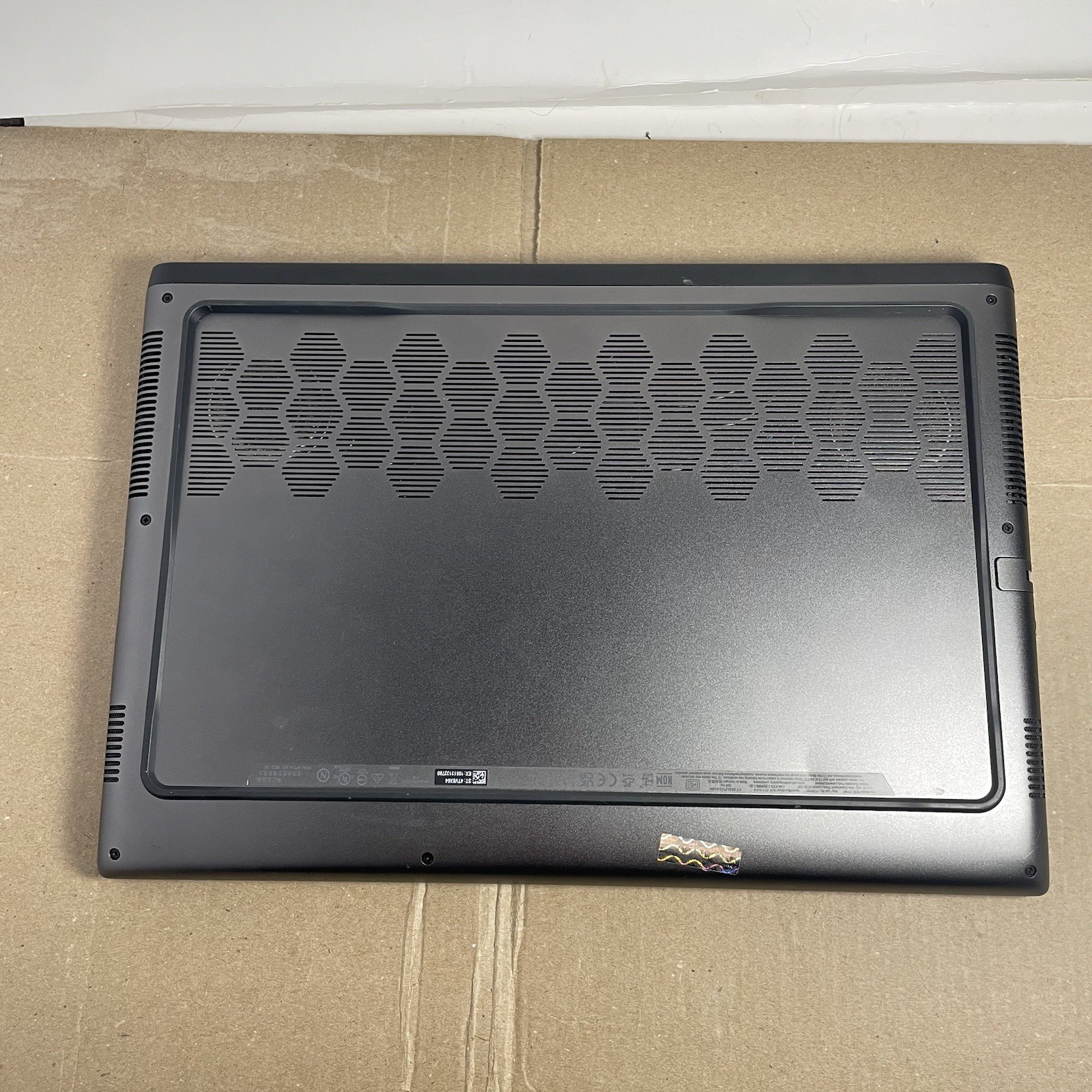 Dell Alienware M16 R2 RTX 4070 240Hz Ultra 7 155H 16GB 1TB SSD Good