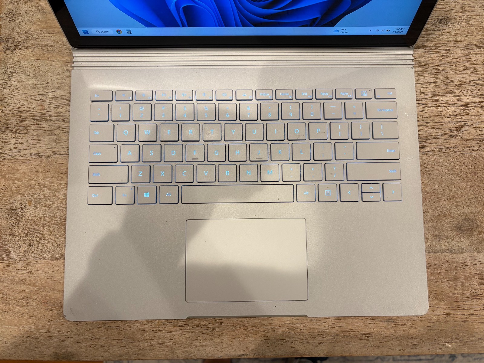 Microsoft Surface Book 2 1832 13.5″ i5 8350U 1.70GHz/ 8GB / 256GB SSD / Adapter