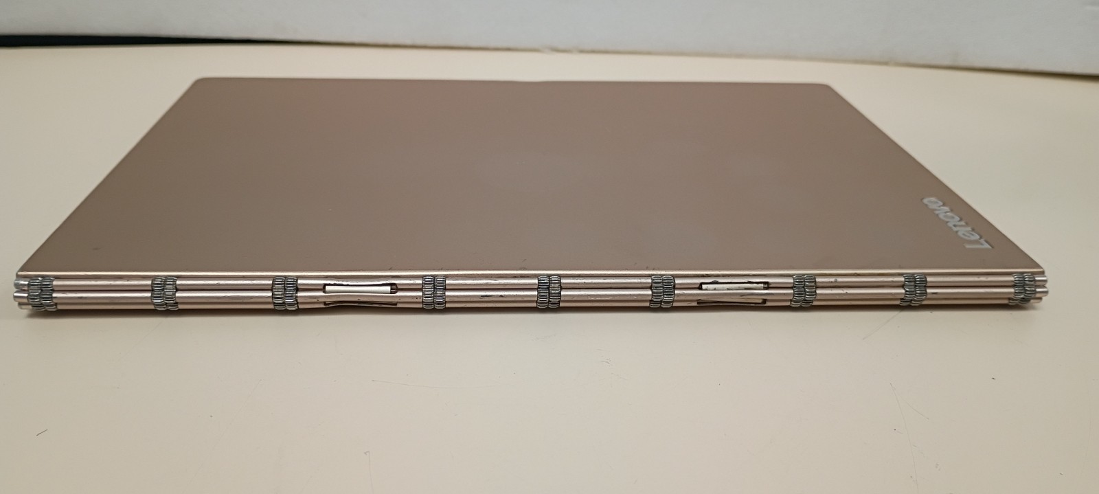 Lenovo Yoga Book YB1-X90F 10.1″ PARTS/REPAIR BROKEN SCREEN BROKEN PARTS AS IS