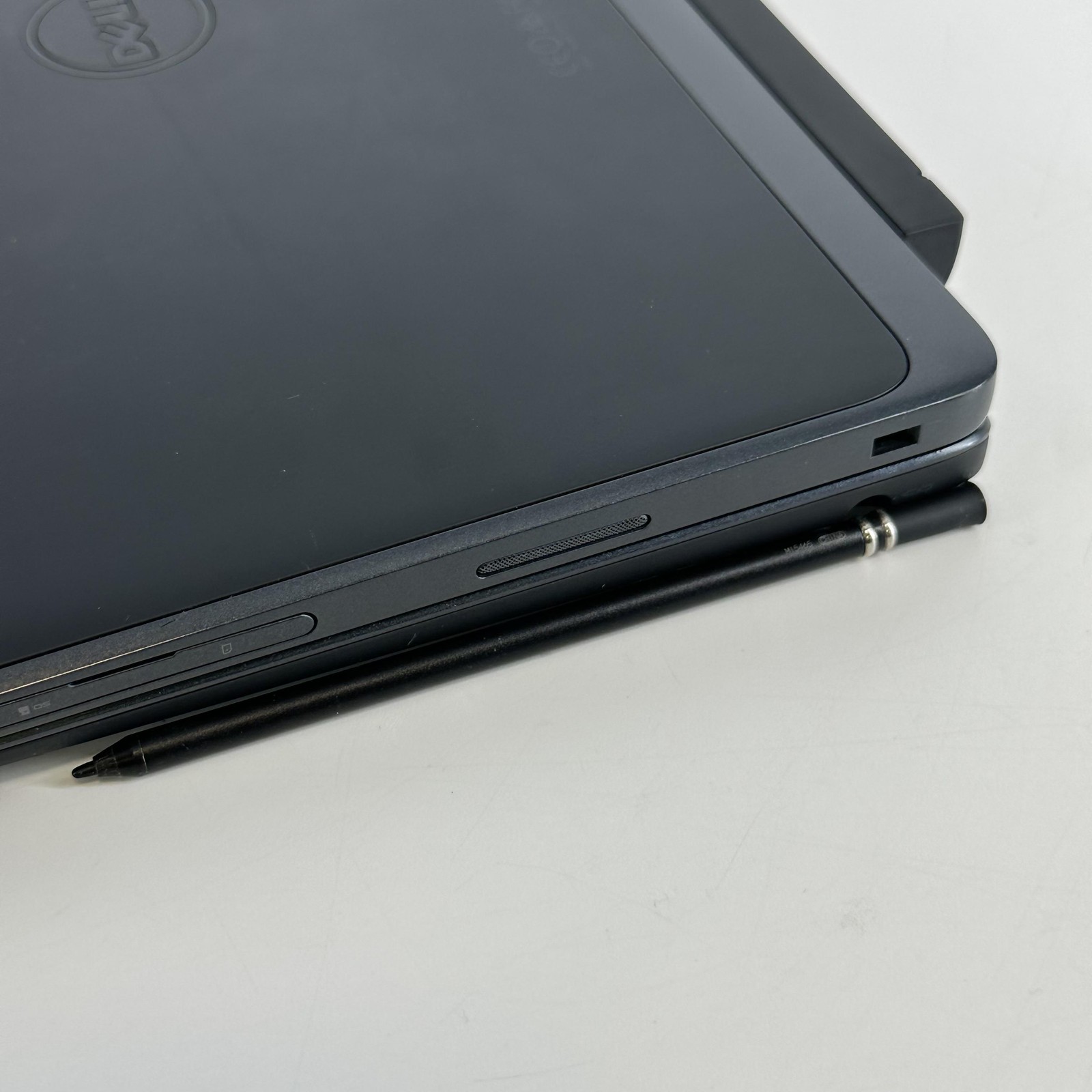 Dell Venue 10 Pro 5056 TOUCH Atom x5-Z8500 1.44GHz 4GB 128GB Good – BAD CAMERA