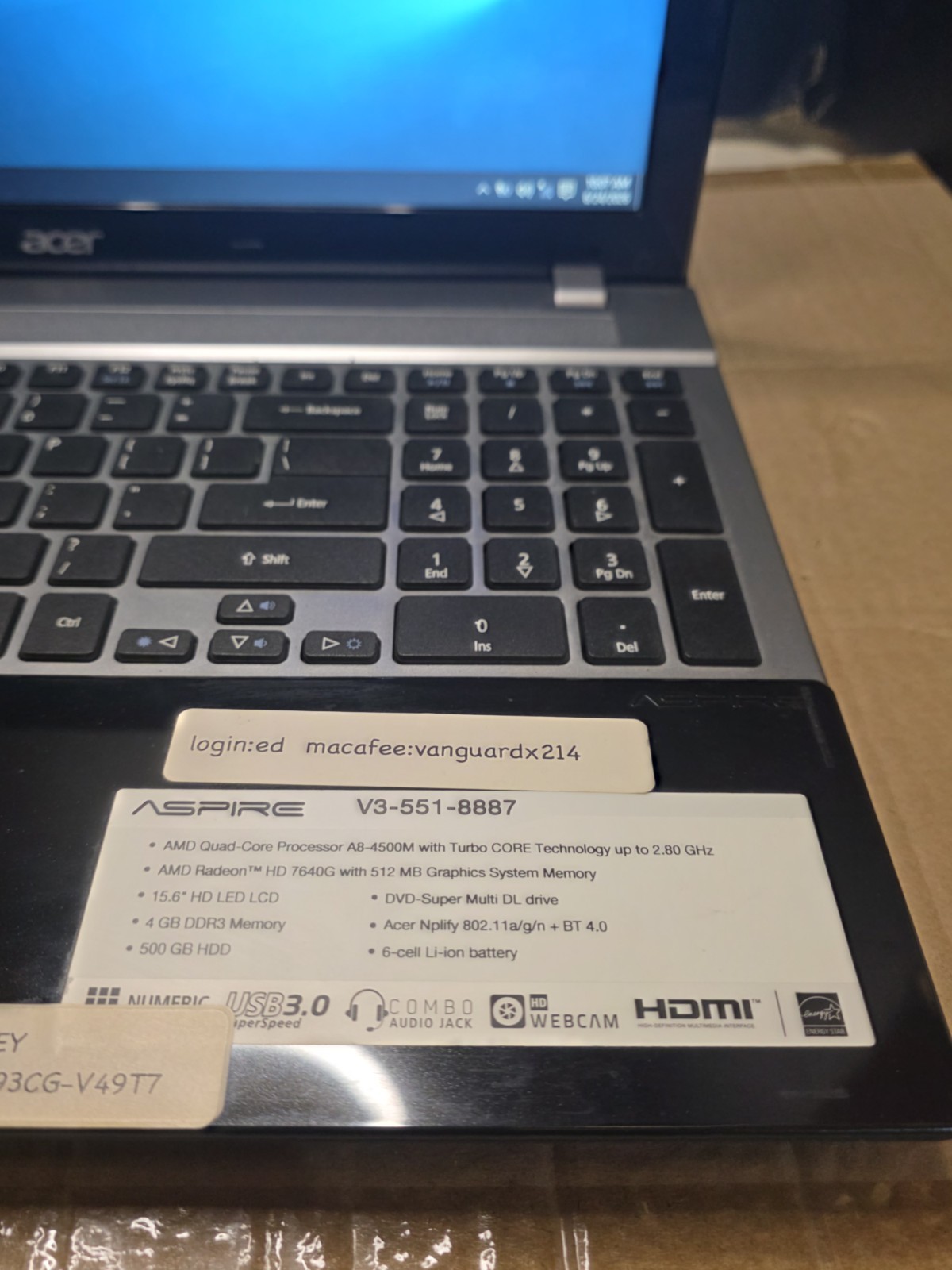 Aspire V3-551-8887 Laptop, Windows 10 AMD A8-4500M 4GB RAM 465GB HD NO BATTERY