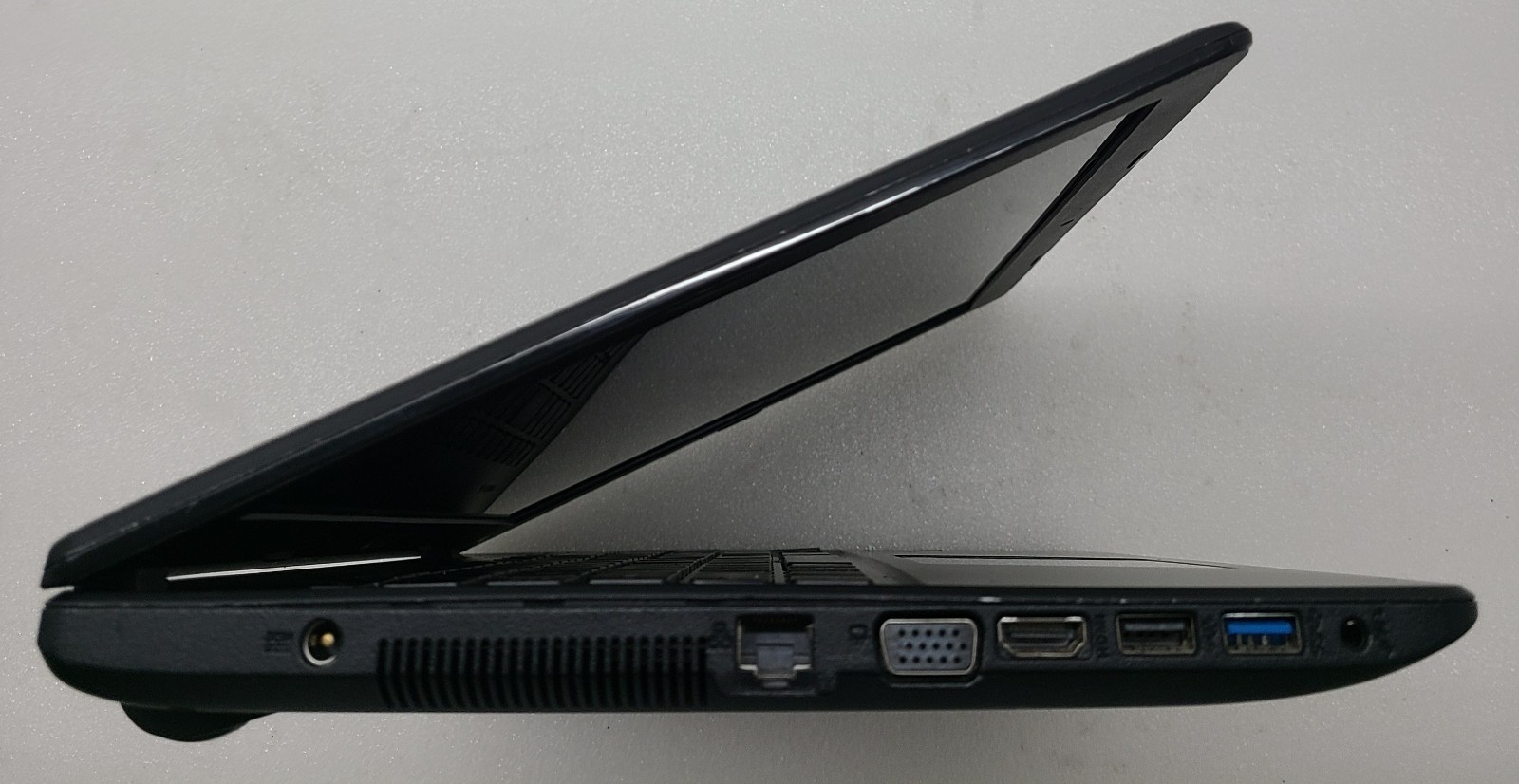 ASUS D550MA-DS01 15″ Laptop Intel NO Ram/HD/OS No Power (FL)