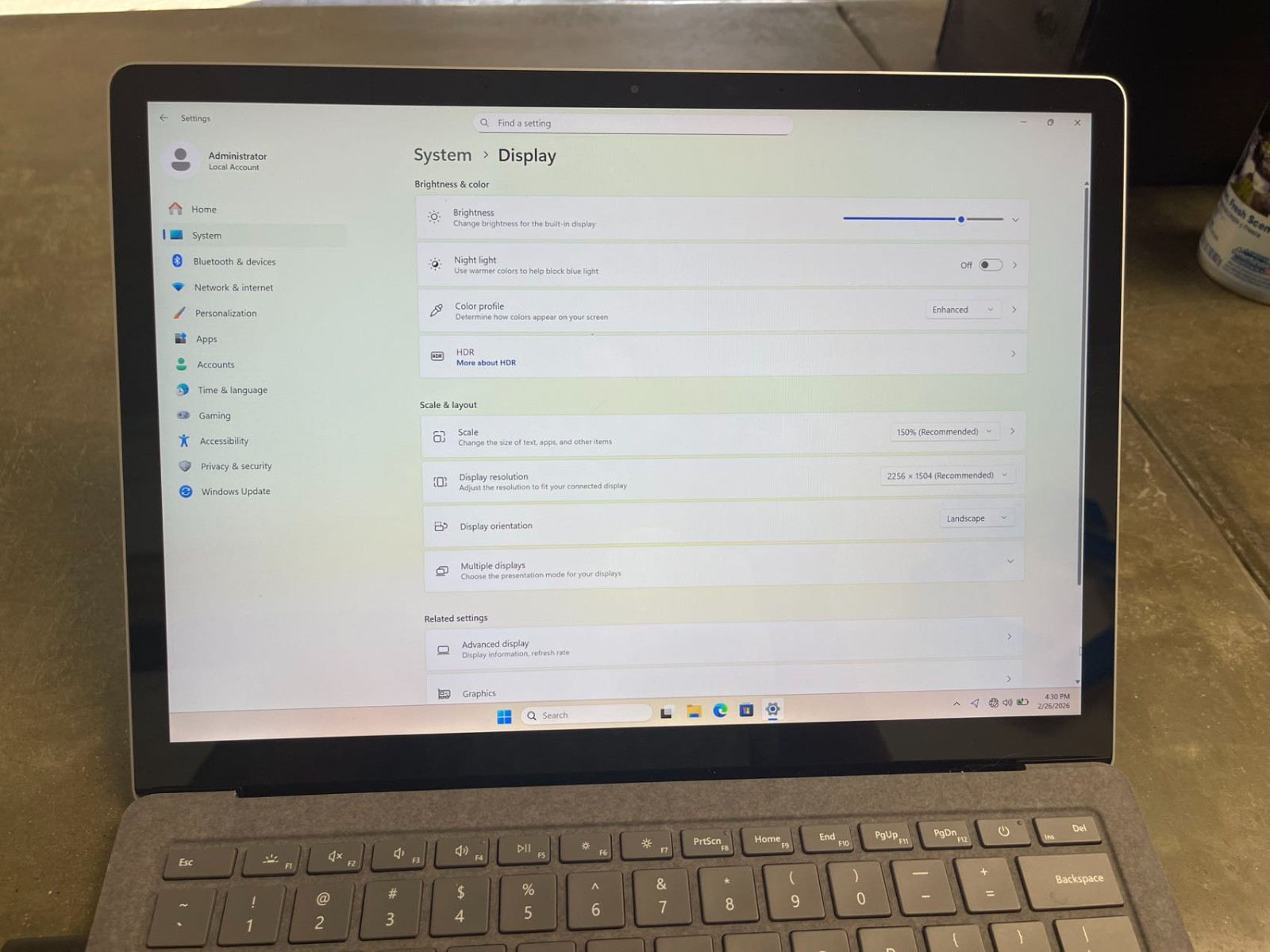 Microsoft Surface Laptop 3 13.5″ Touch i7-1065G7 16GB RAM 256GB NVME SSD WIN 11