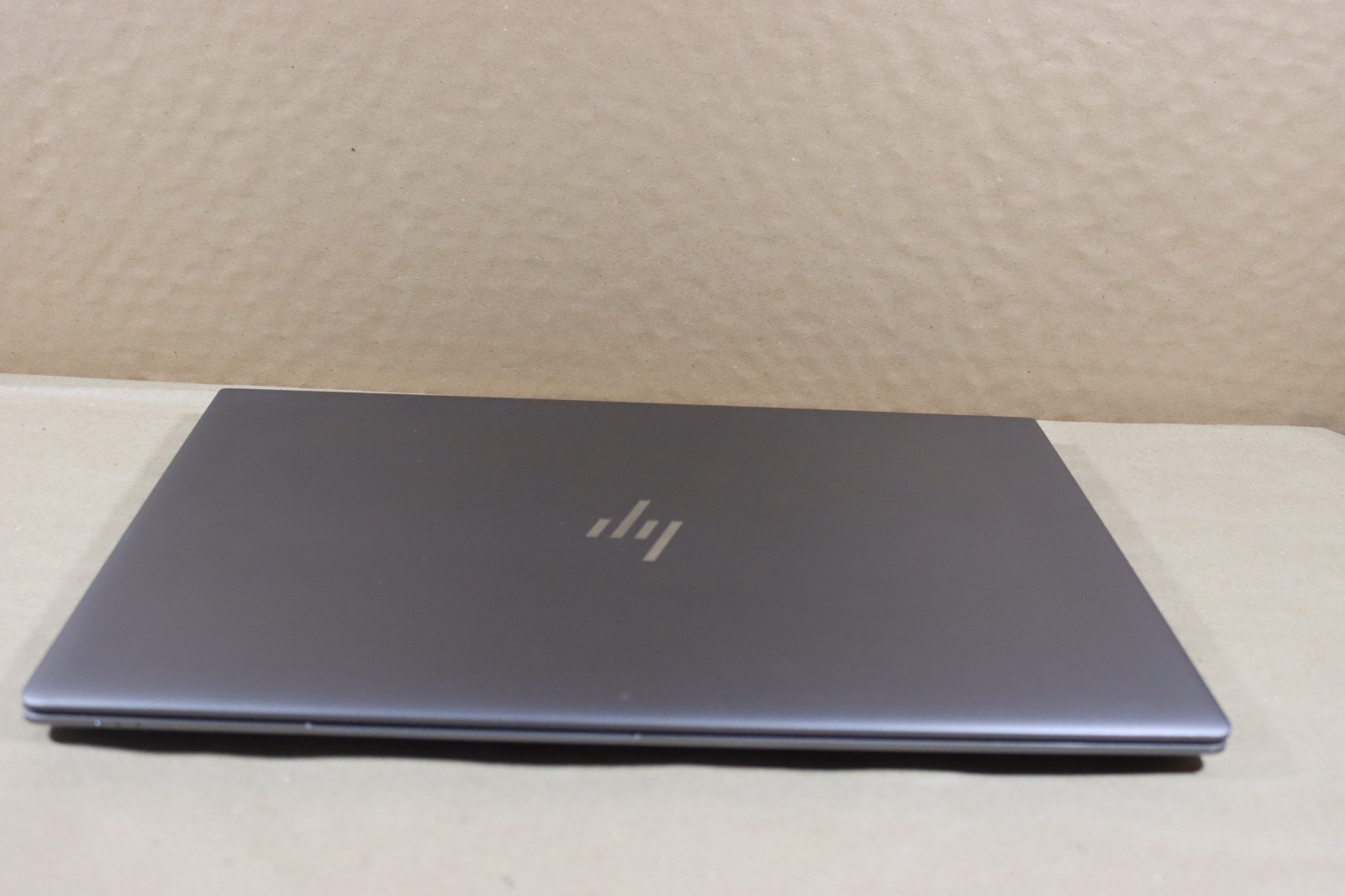 HP ZBook 15U G6 15.6” (256GB SSD Intel Core i7-8665U 8GB RAM) AMD Radeon
