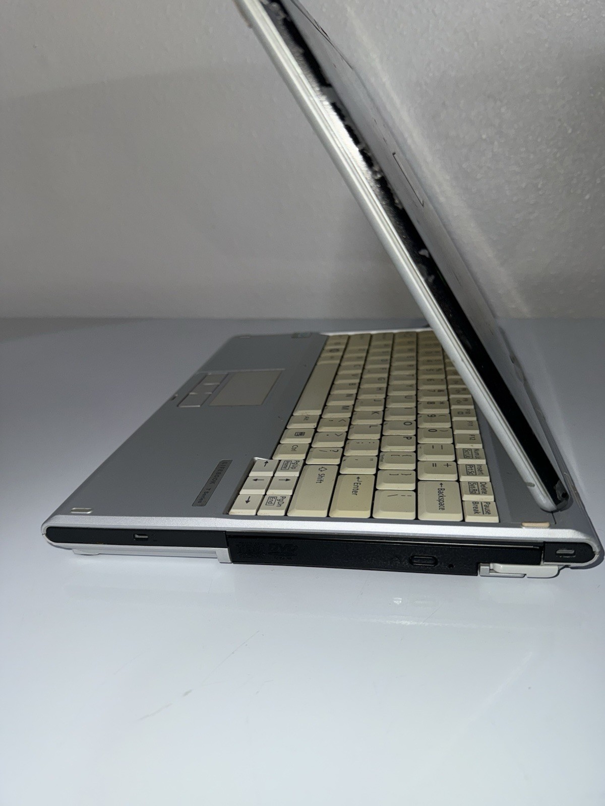Fujitsu Lifebook T4220 Core 2 Duo T7500 / 3GB / NO HDD Tablet PC Pen Boots only