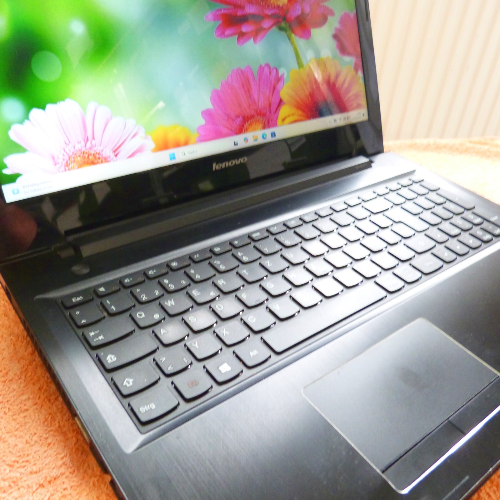 Lenovo Z50 ULTRABOOK 15″ FULLHD l SSD Windows 11 l AMD QUAD CORE l 8GB RAM