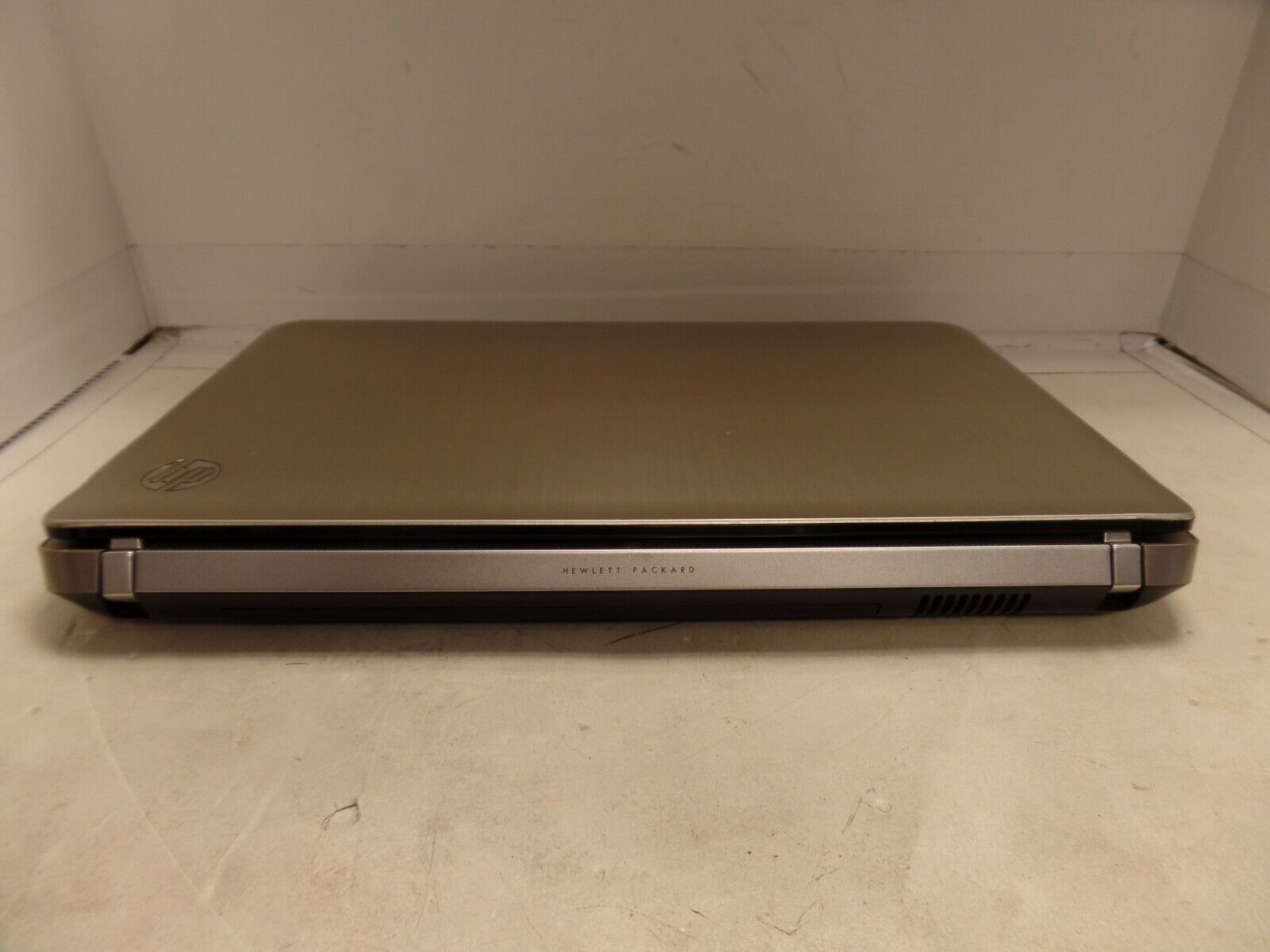 Brushed Aluminum 15.6″ HP Pavilion DV6-6177ee 2GHz i7-2630 6GB 750GB Arabic KYBD