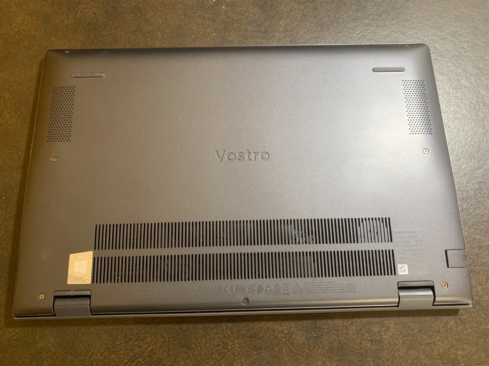 Dell Vostro 5402 14-Inch Laptop i7, 16 GB RAM, 500 GB Hard Drive, VERY GOOD Cond