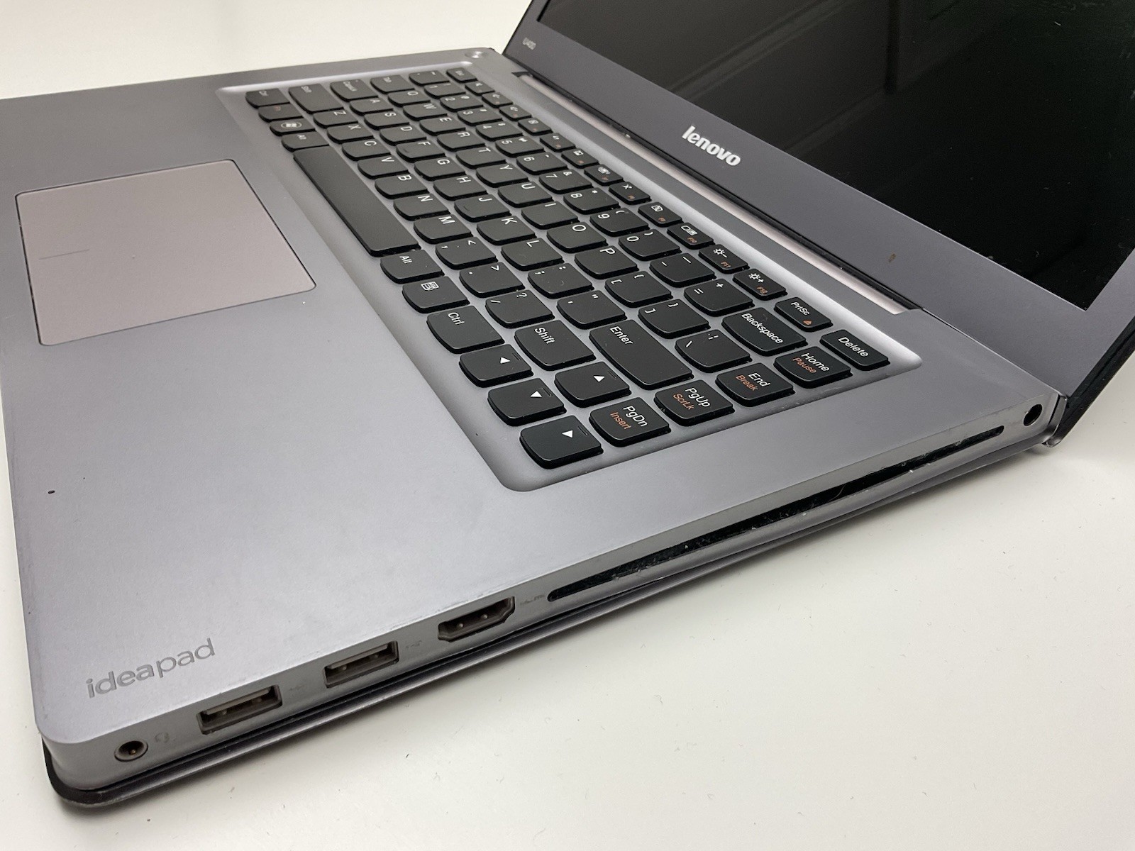 Lenovo ideapad U400 i5-2430M 2.4ghz 6GB RAM 750GB HDD Win7 Laptop READ*