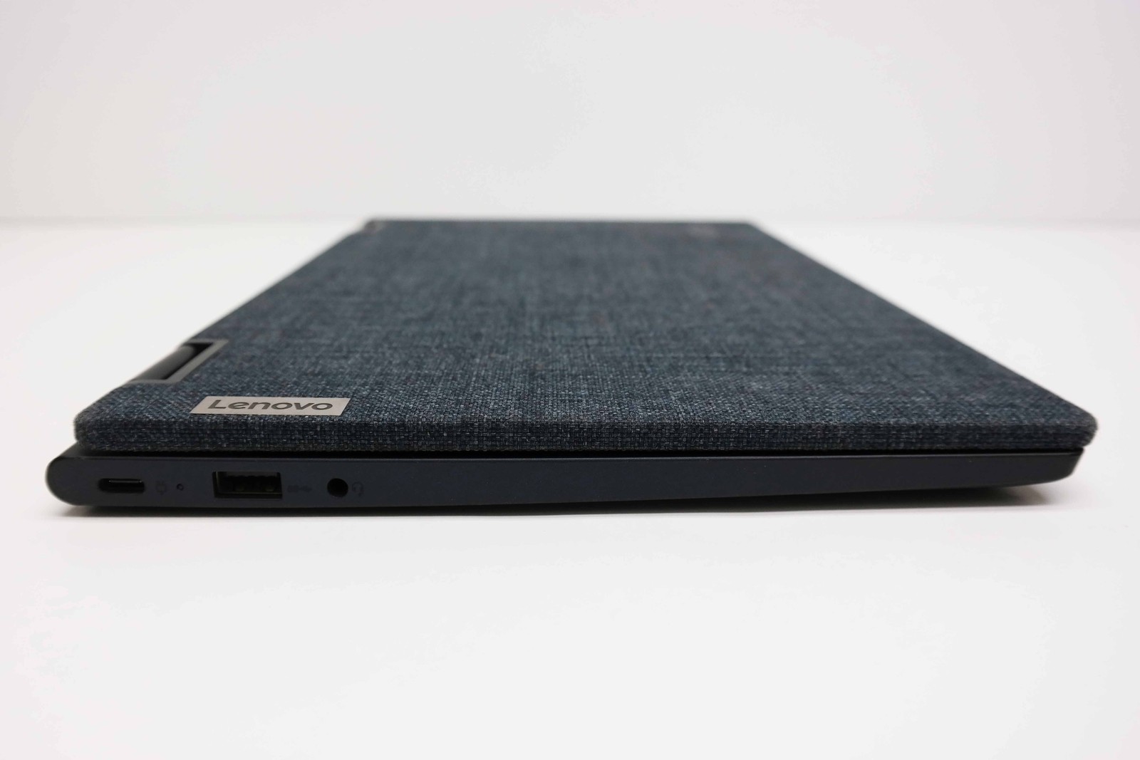 Lenovo Yoga 6-13ARE05 13.3″ Ryzen 5 4650U 8GB 256GB