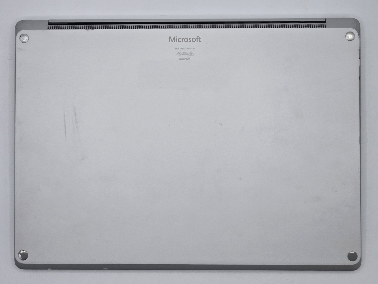 Microsoft Surface Laptop 13″ 2256 x 1504 I7-8650U 512GB SSD 16GB W11P *READ*