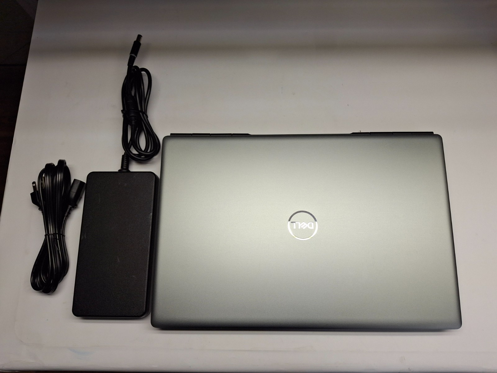 Dell Precision 7750 8-Core I7- 10875H 32GB RAM 512GB SSD 17.3″ FHD RTX4000
