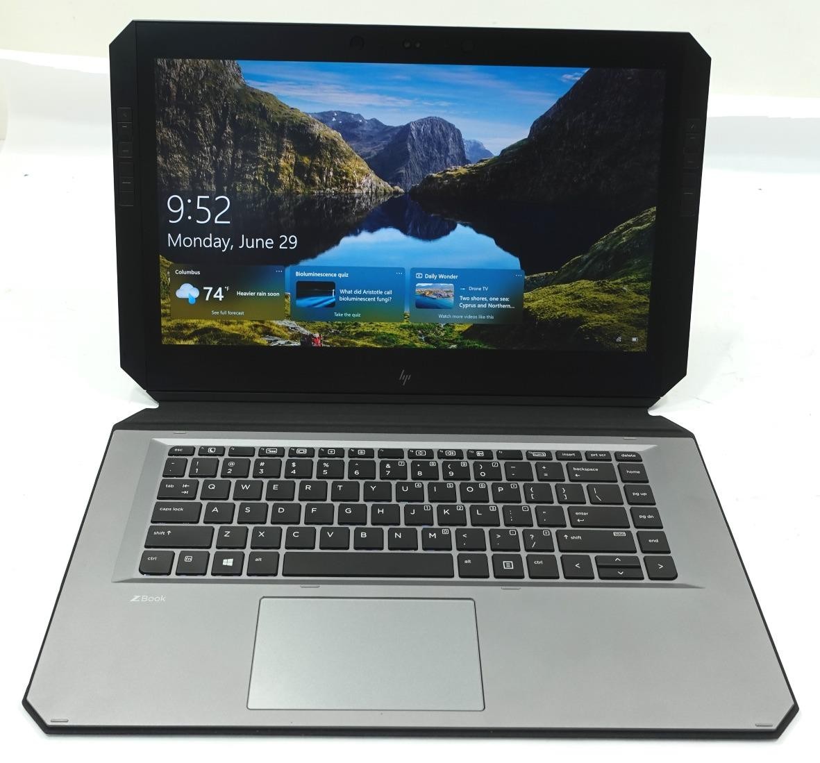 HP ZBook X2 G4 14″ Core i7-7500U 2.70GHz 16GB 256GB SSD