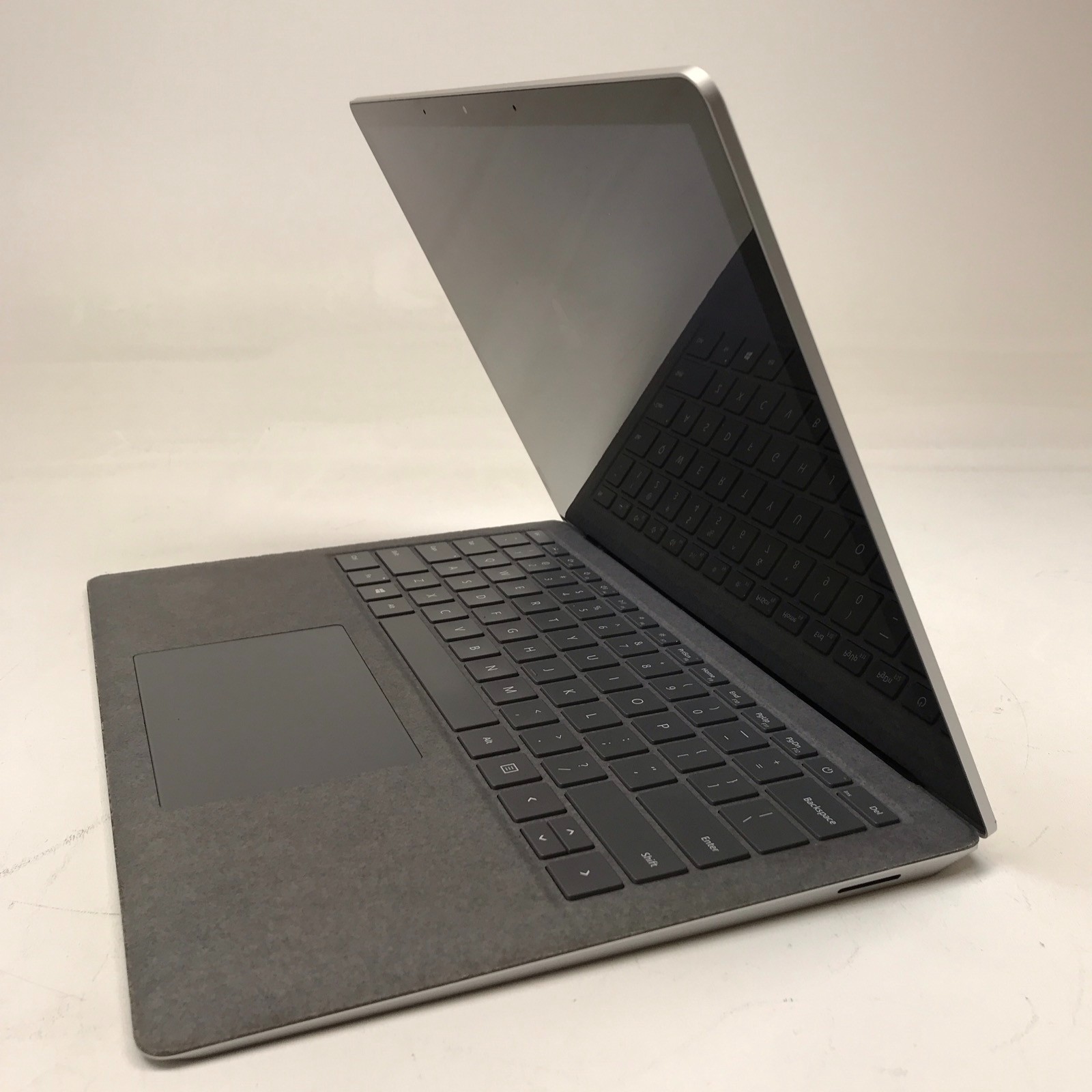 Microsoft Surface Laptop 3 Intel i7-1065G7 16GB RAM 256 GB SSD Win 11 Pro