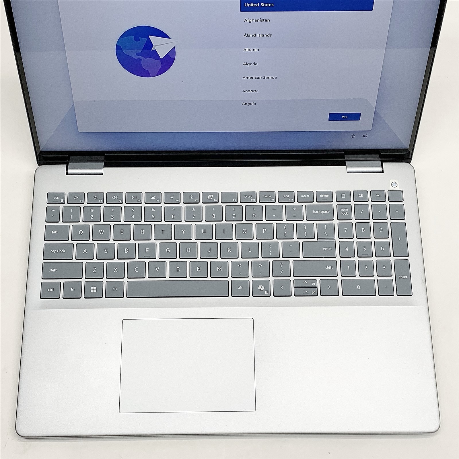 Dell Inspiron 5640 Laptop i7 150U 1.80GHZ 16″ FHD+ 16GB RAM 1TB NVMe Windows 11