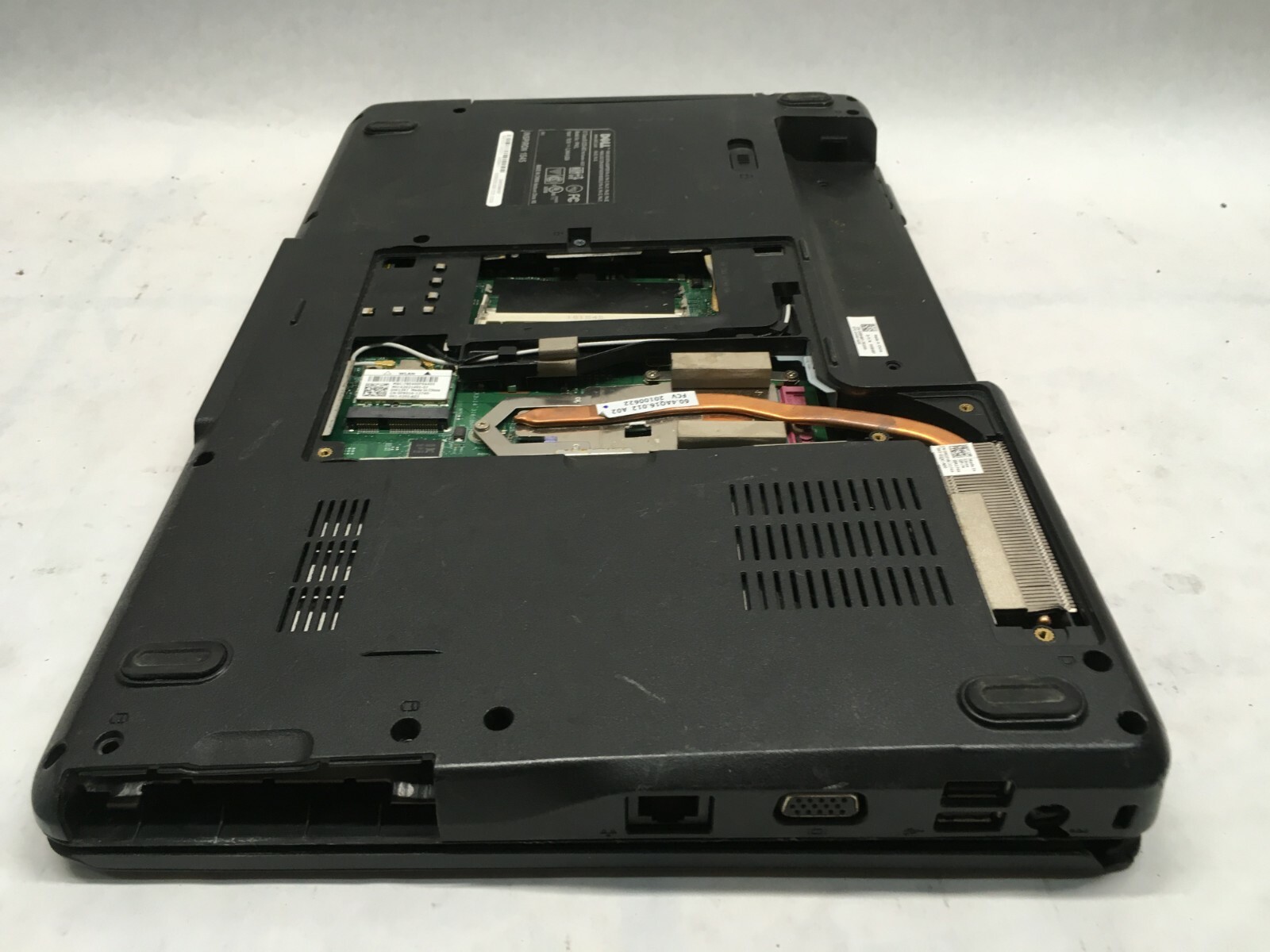 DELL Inspiron 1545 Laptop For parts Does not Boot NO LCD Screen/Keyboard/HDD. JR