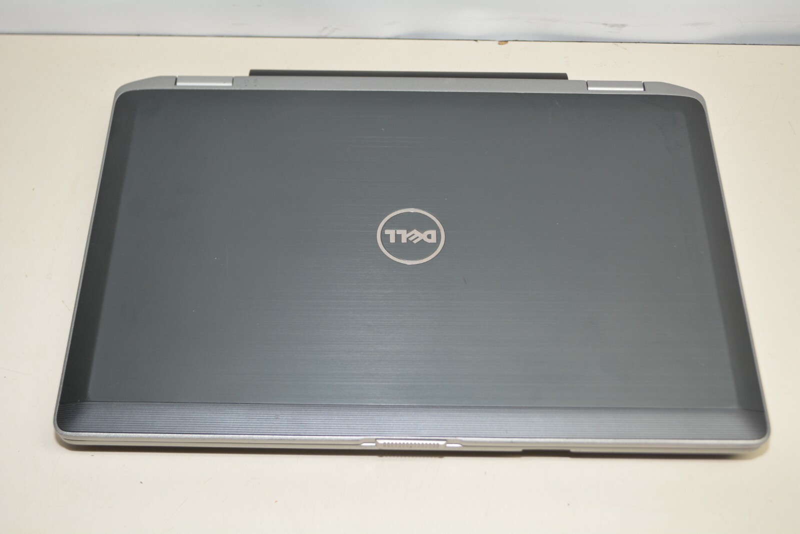 Dell Latitude E6520 Intel Core i7-2720QM 2.20GHZ 4GB Ram No HD #Z449