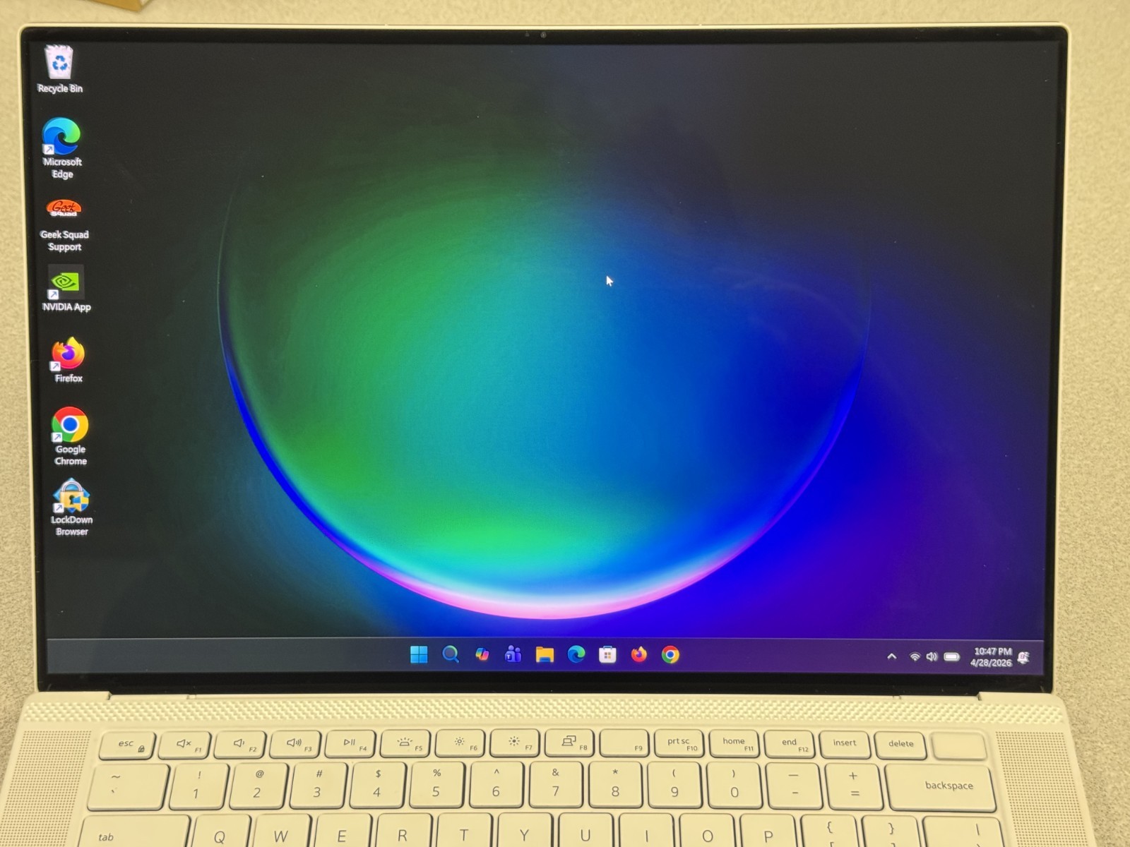 Dell XPS 15 9520 – i9-12900HK – 32GB RAM – GeForce RTX 3050 Ti – 1TB SSD Silver