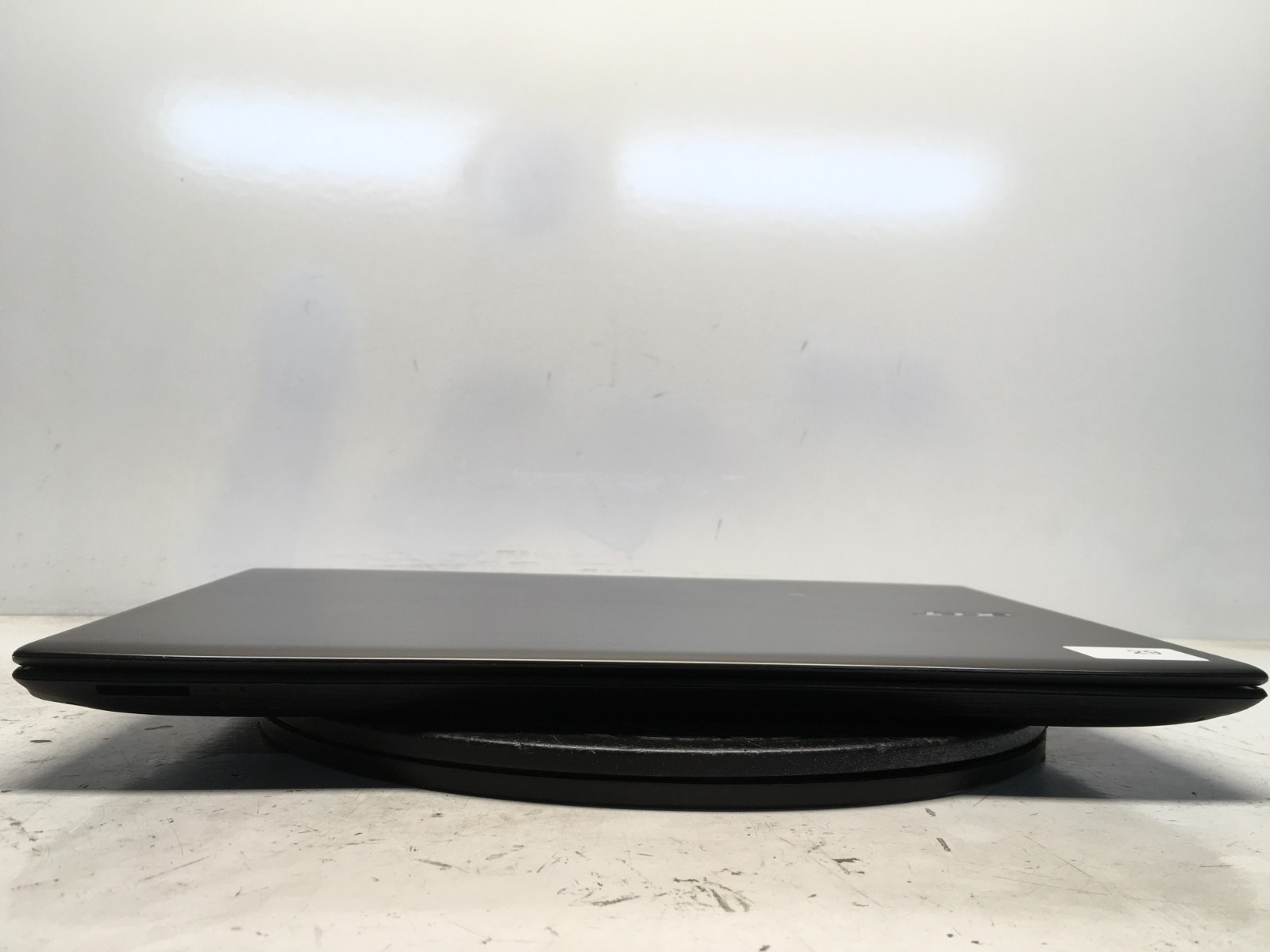 Acer Aspire E15 E5-575-53C7 Intel i5-7200U 2.5GHz 4 GB NO HDD